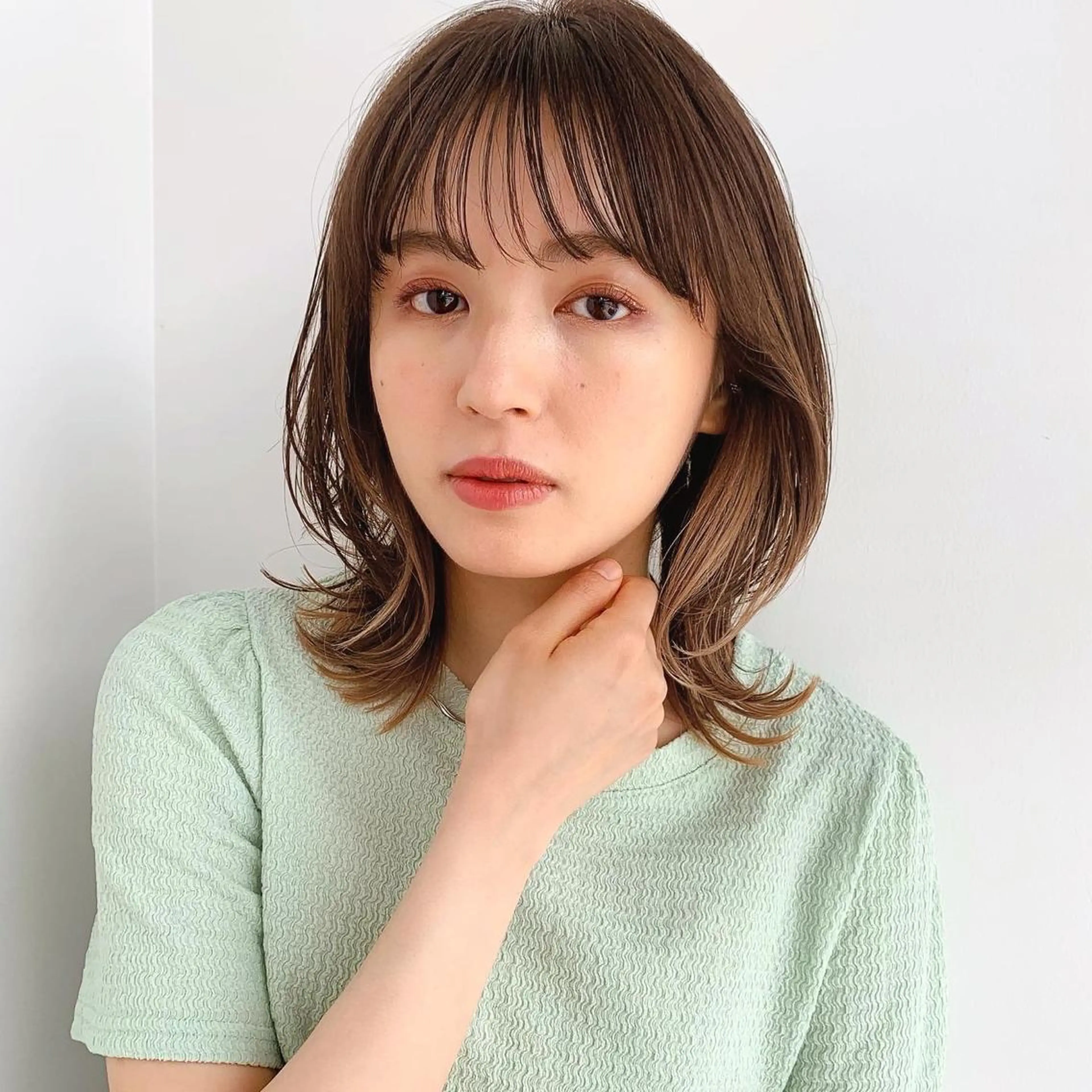 ミディアム カラー アッシュ ベージュカラー インナーカラー くびれヘア 🌱小顔ヘア/ボブ ミディアム/双葉🌱のヘアスタイル
