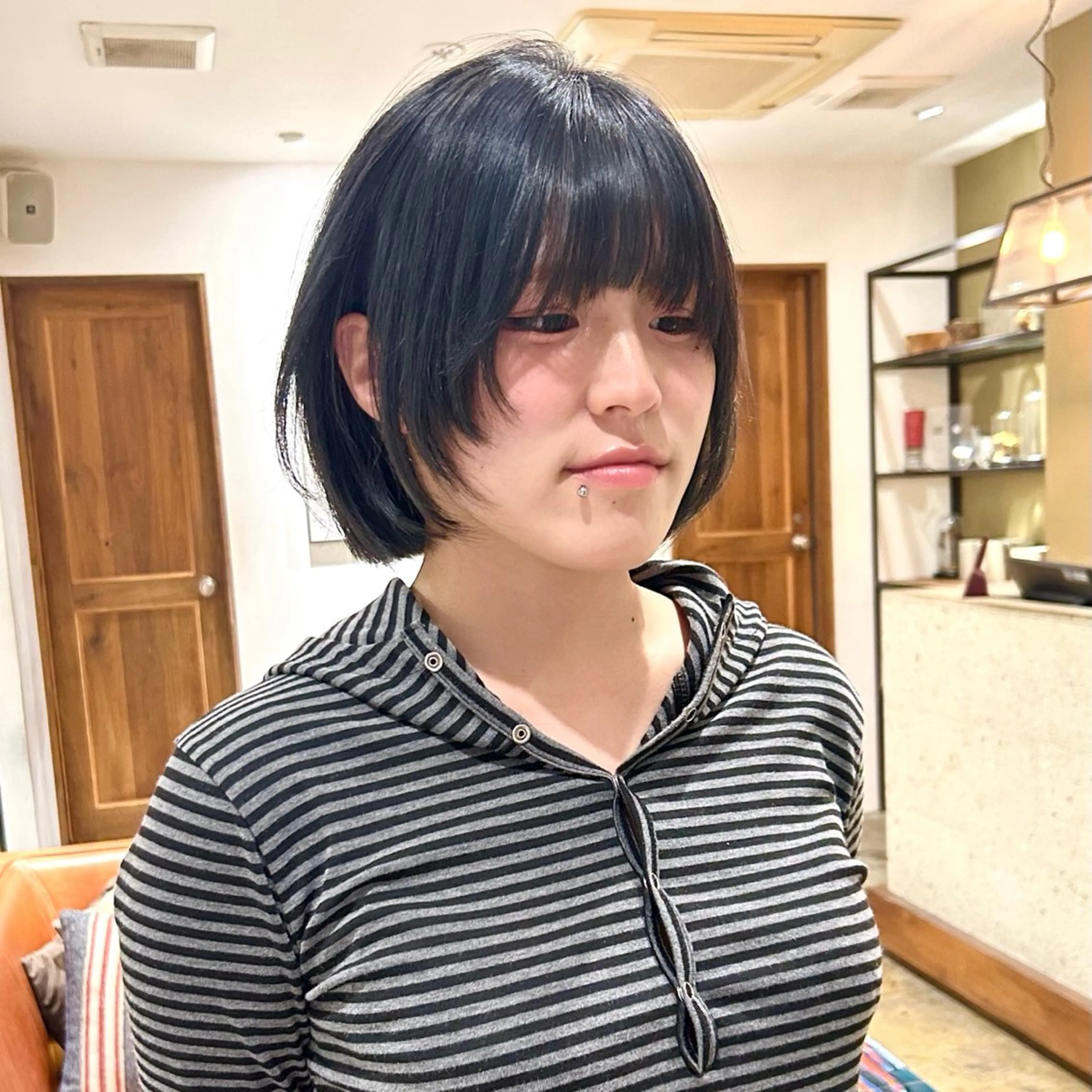 ショート カラー ボブレイヤー ボブ レイヤーカット カット ヘアカラー トリートメント ココナ./ 艶っぽカラー🐏のヘアスタイル