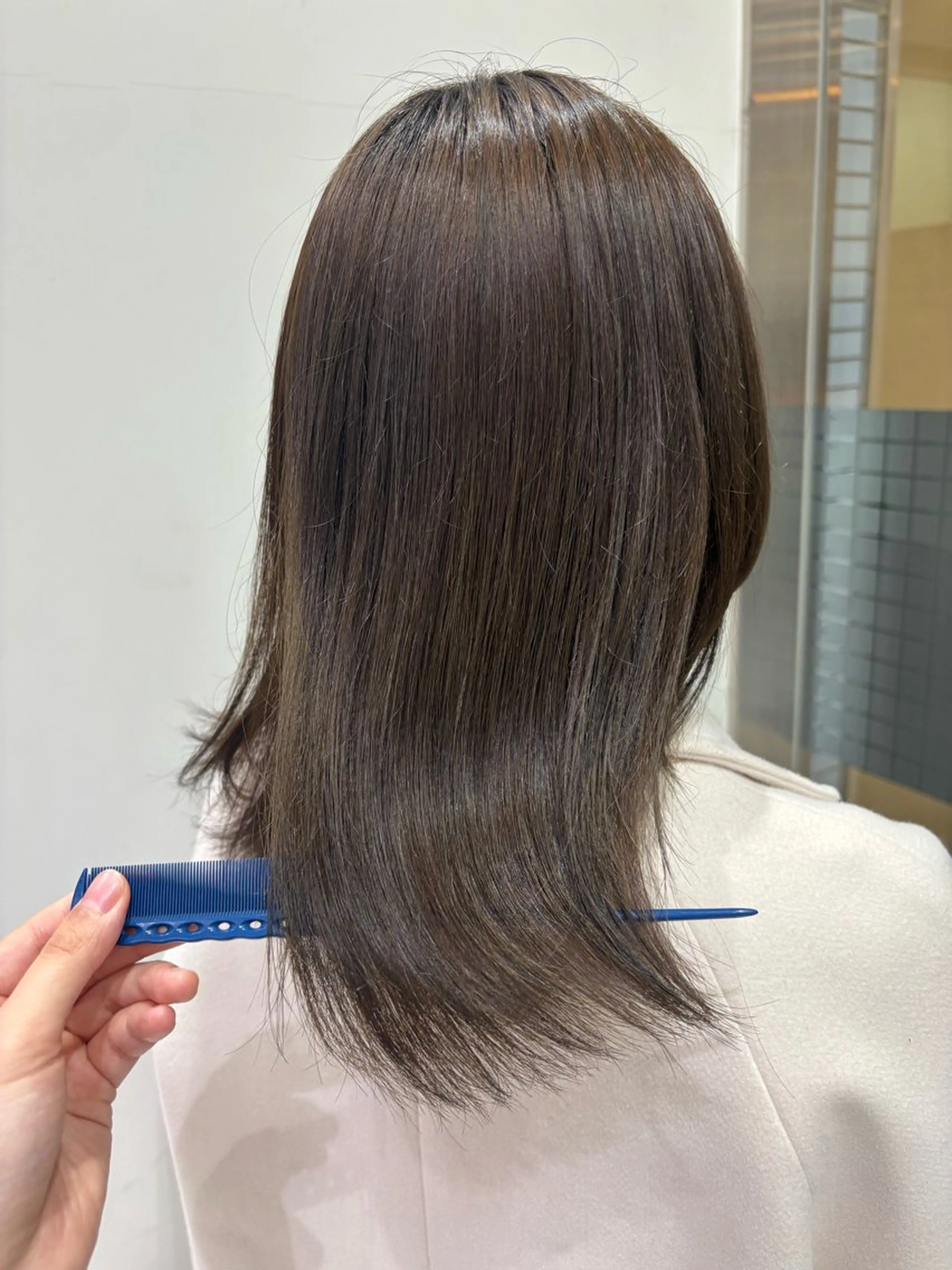ミディアム カラー ベージュカラー オリーブベージュ カット ヘアカラー 鈴木かのん/縮毛矯正 /ミニモ限定クーポンのヘアスタイル