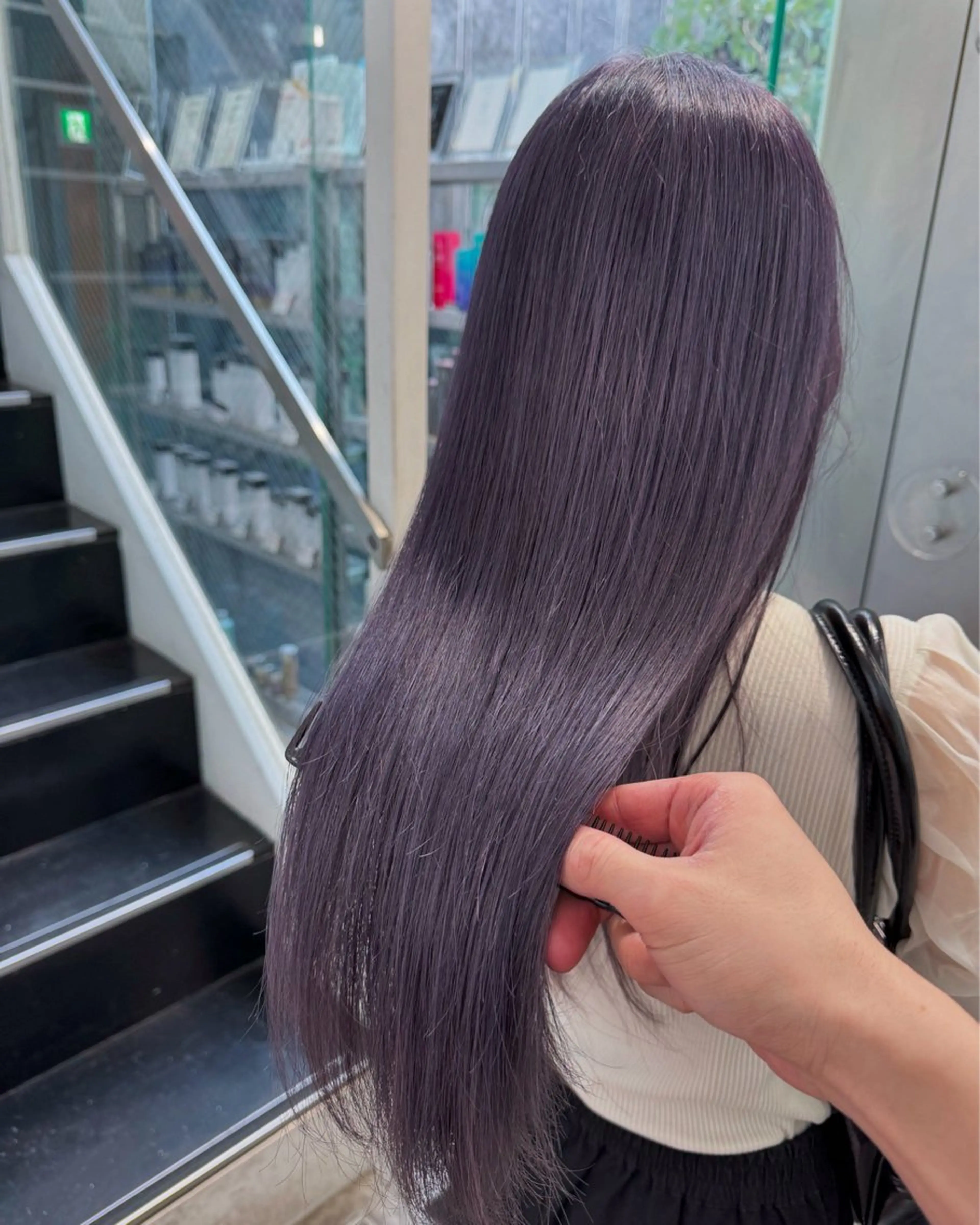 ロング カラー アッシュ ブリーチ ラベンダーカラー ラベンダーアッシュ ヘアカラー トリートメント CHERIEブリーチ ダブルカラー　天神のヘアスタイル