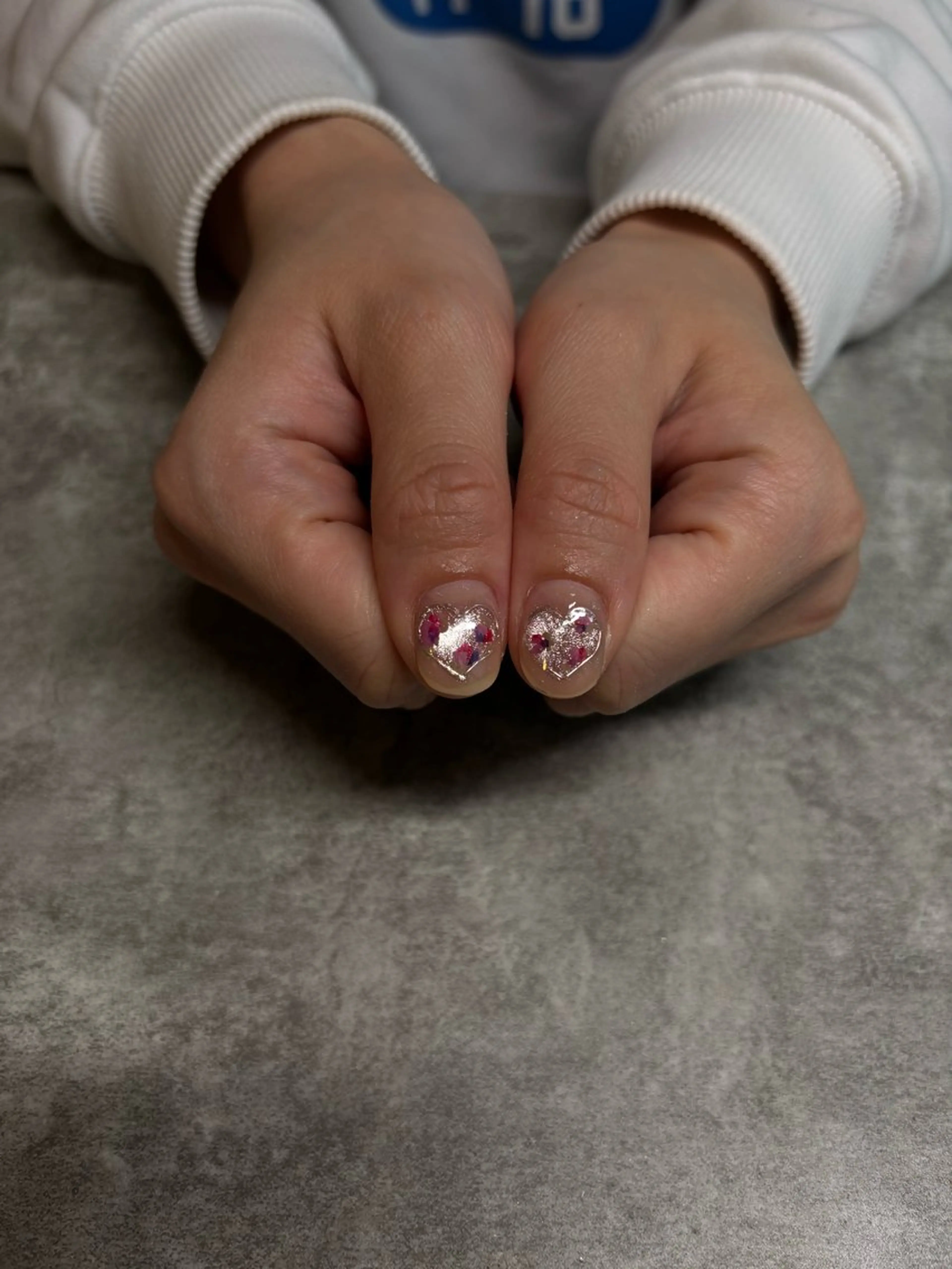 ネイル ハート ハンドネイル 【新宿三丁目】 もえNoël🎨🤍のネイルデザイン