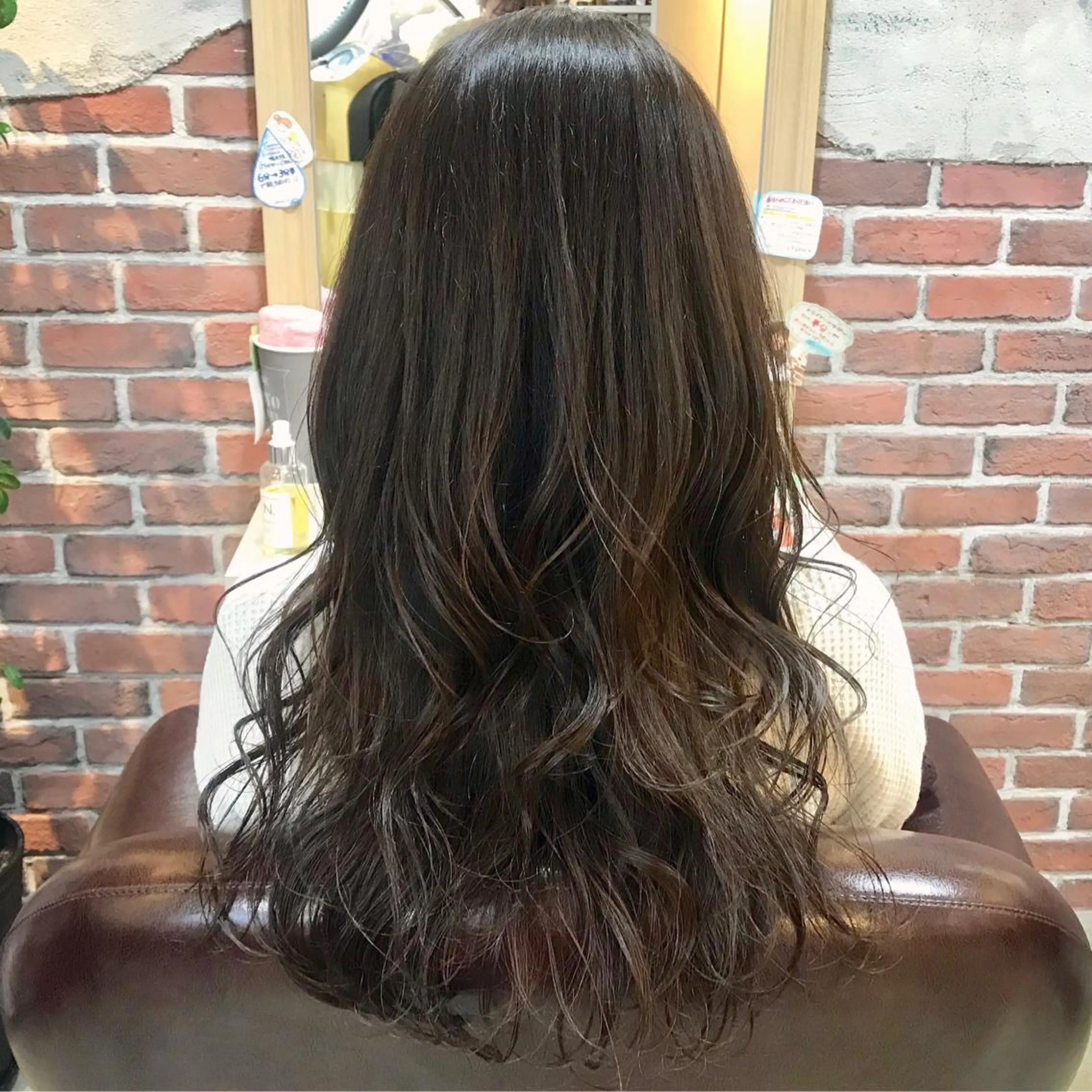 ロング カラー カット ヘアカラー トリートメント レイヤーカット/ 根本瑠実のヘアスタイル