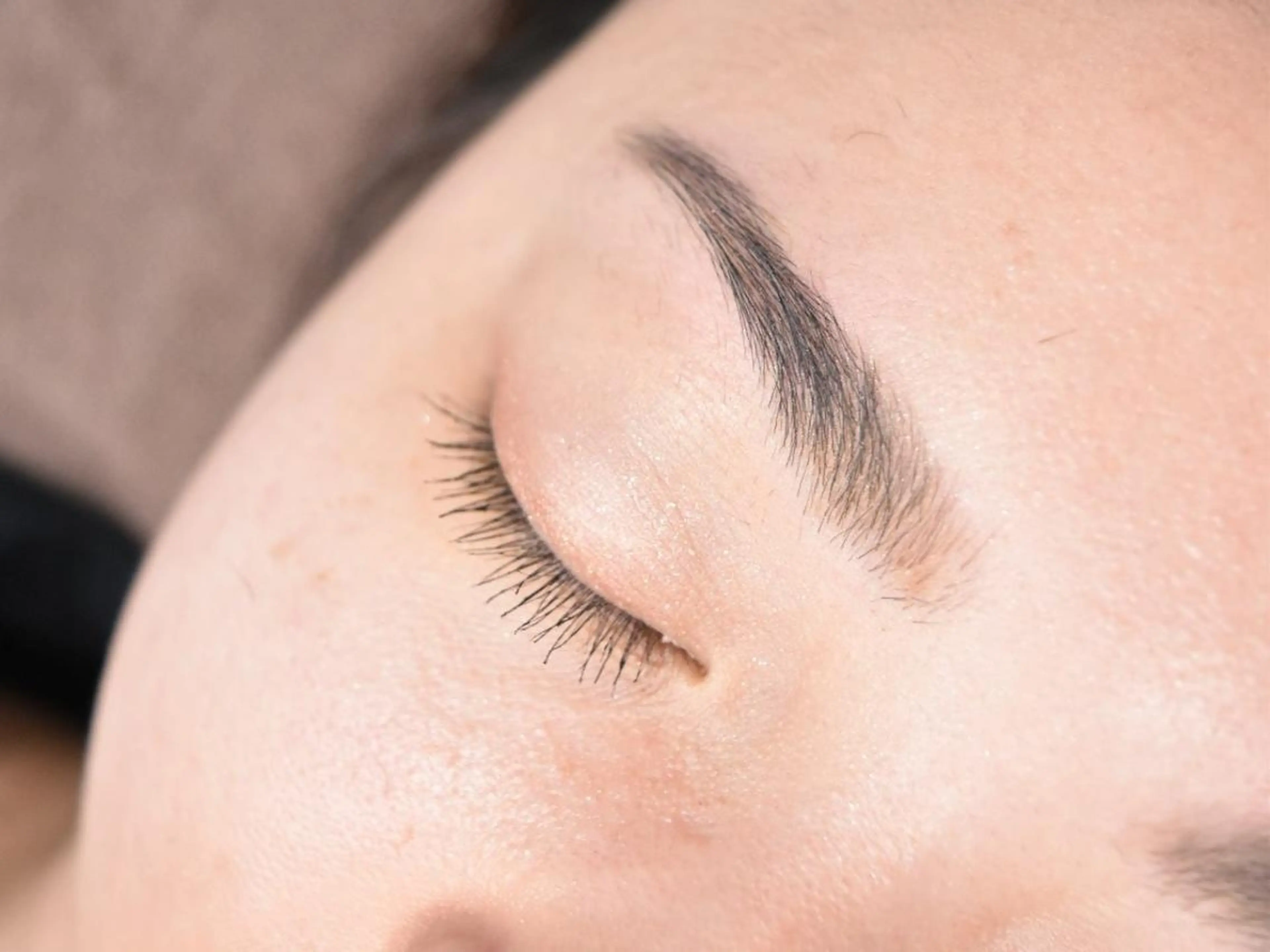 マツエク・マツパ アイブロウ ドリームストリーム アイリストのエステ・リラクイメージ