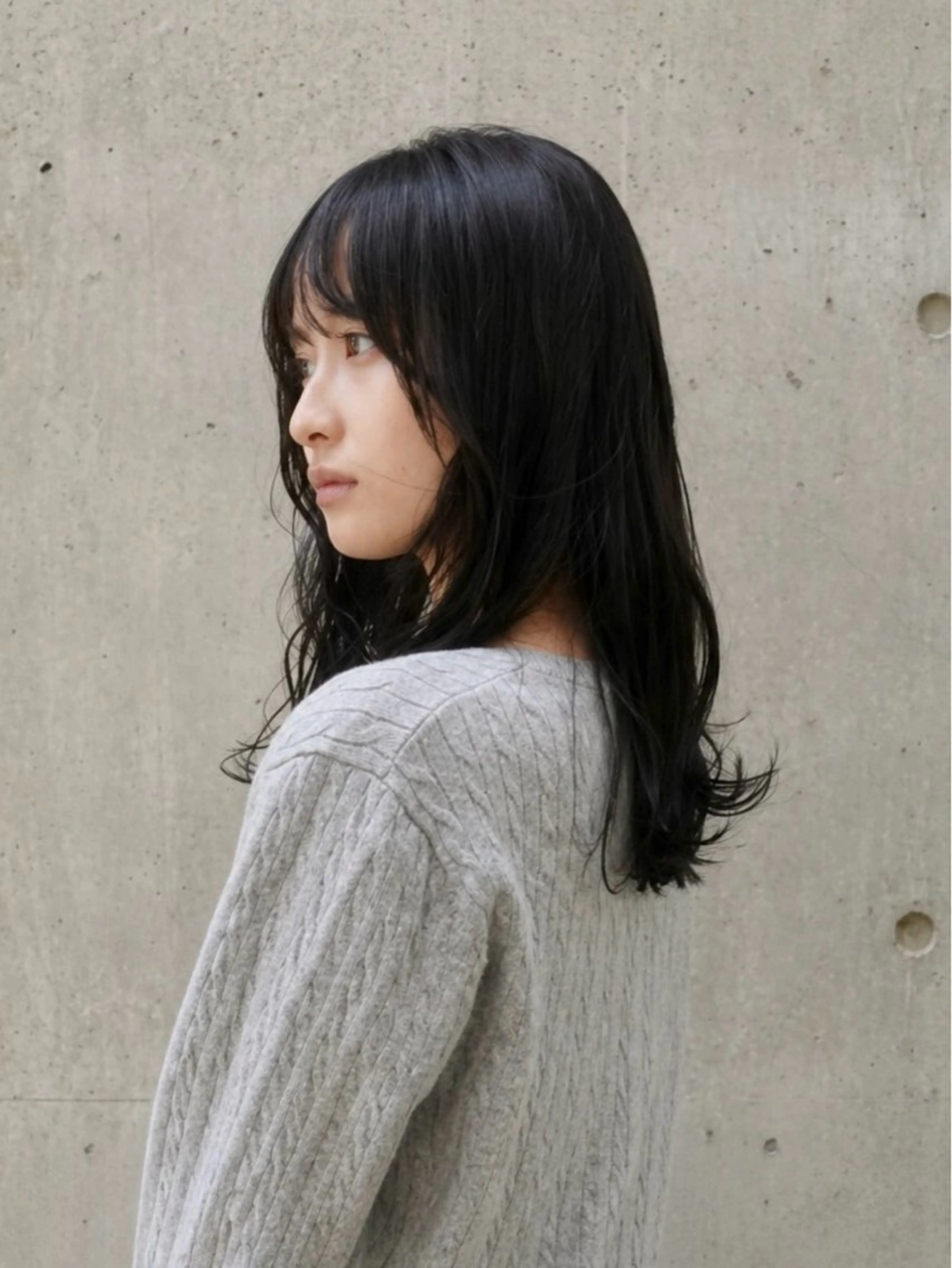 ミディアム 梅本 佳容子のヘアスタイル