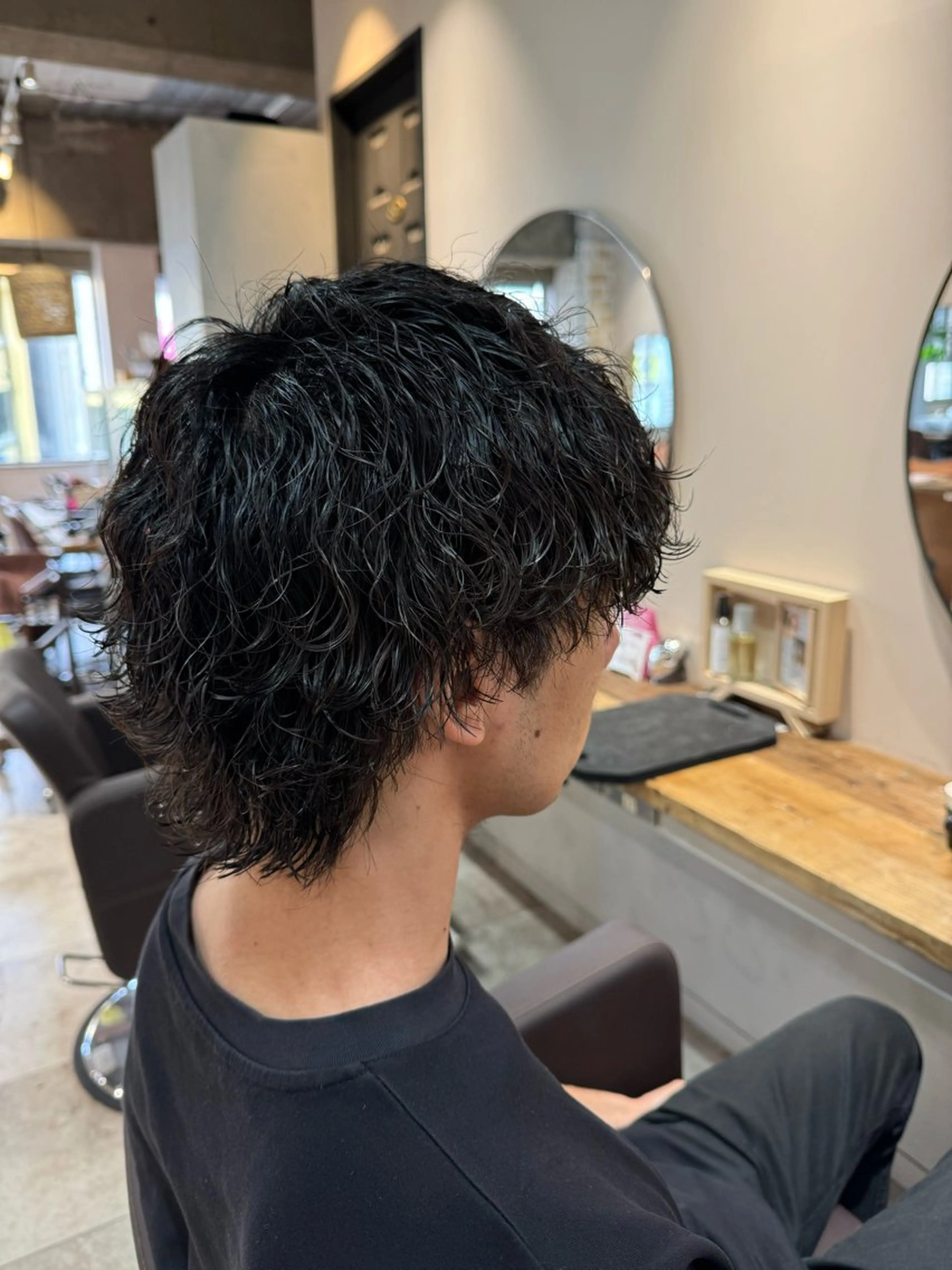 メンズ メンズパーマ 波巻きパーマ カット パーマ メンズ特化 TAKUYAのヘアスタイル