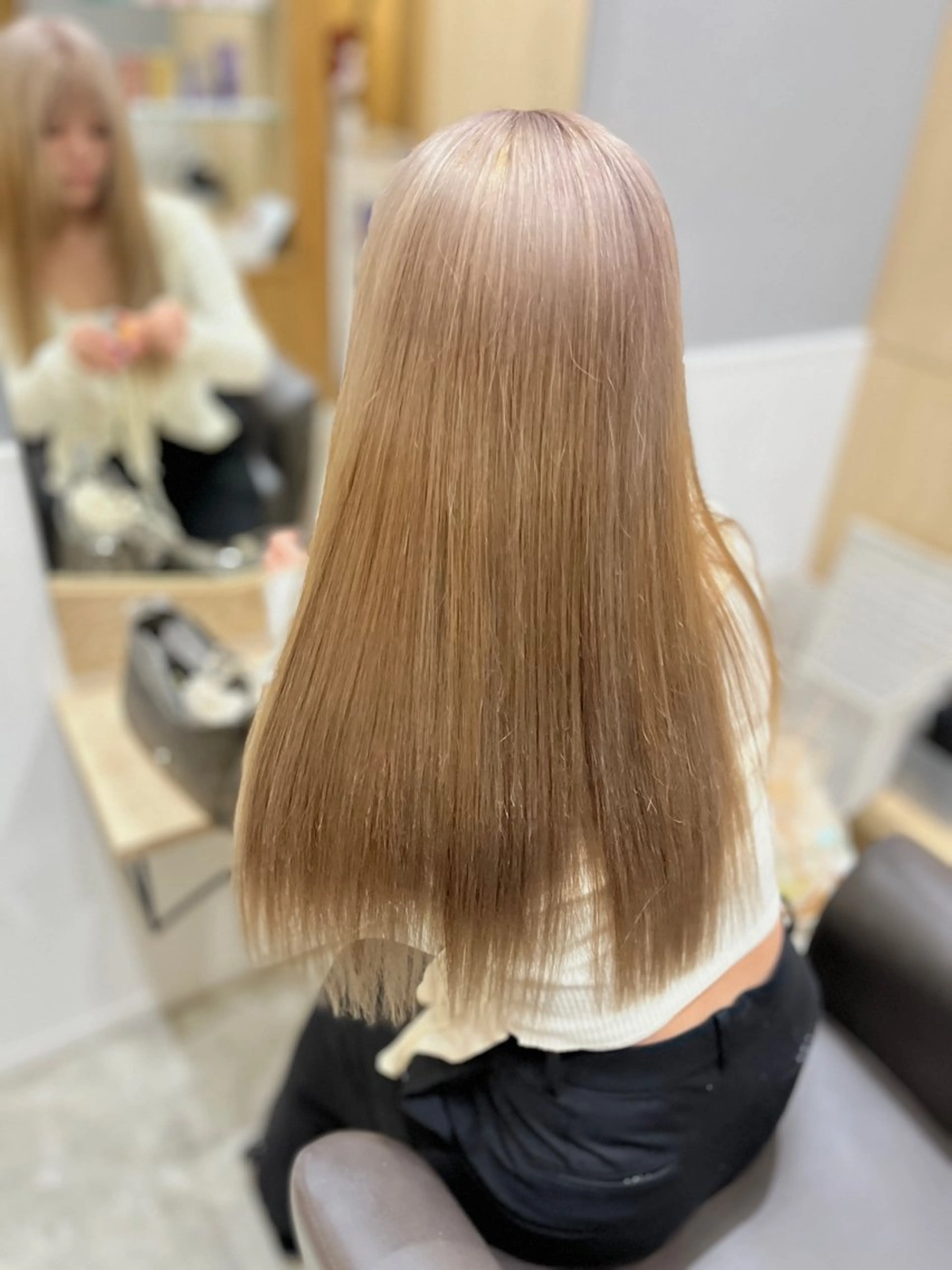 ロング miloc naha ナナカのヘアスタイル