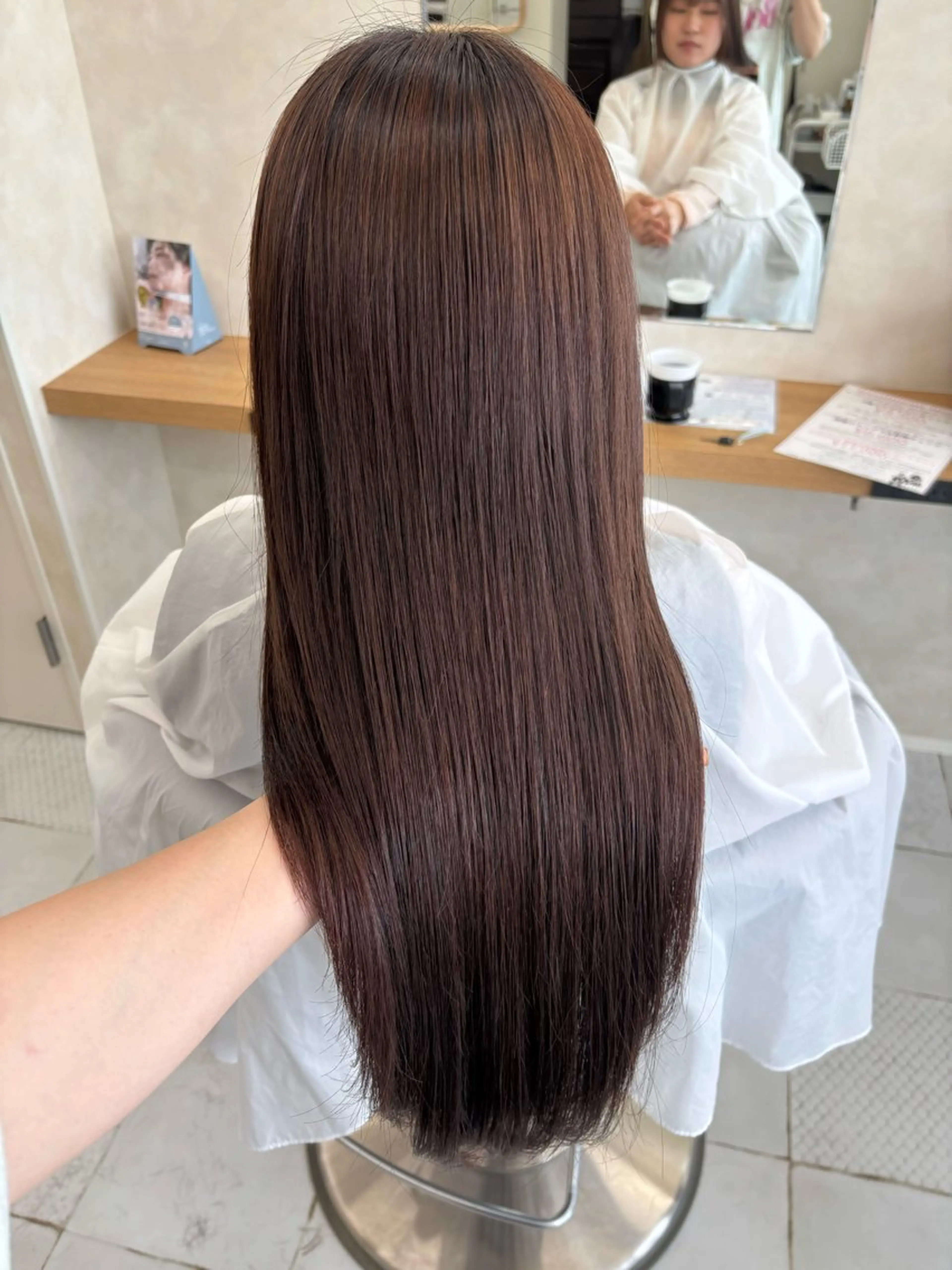 ロング 縮毛矯正 ブリーチなしカラー/ 暖色カラー/艶カラーのヘアスタイル