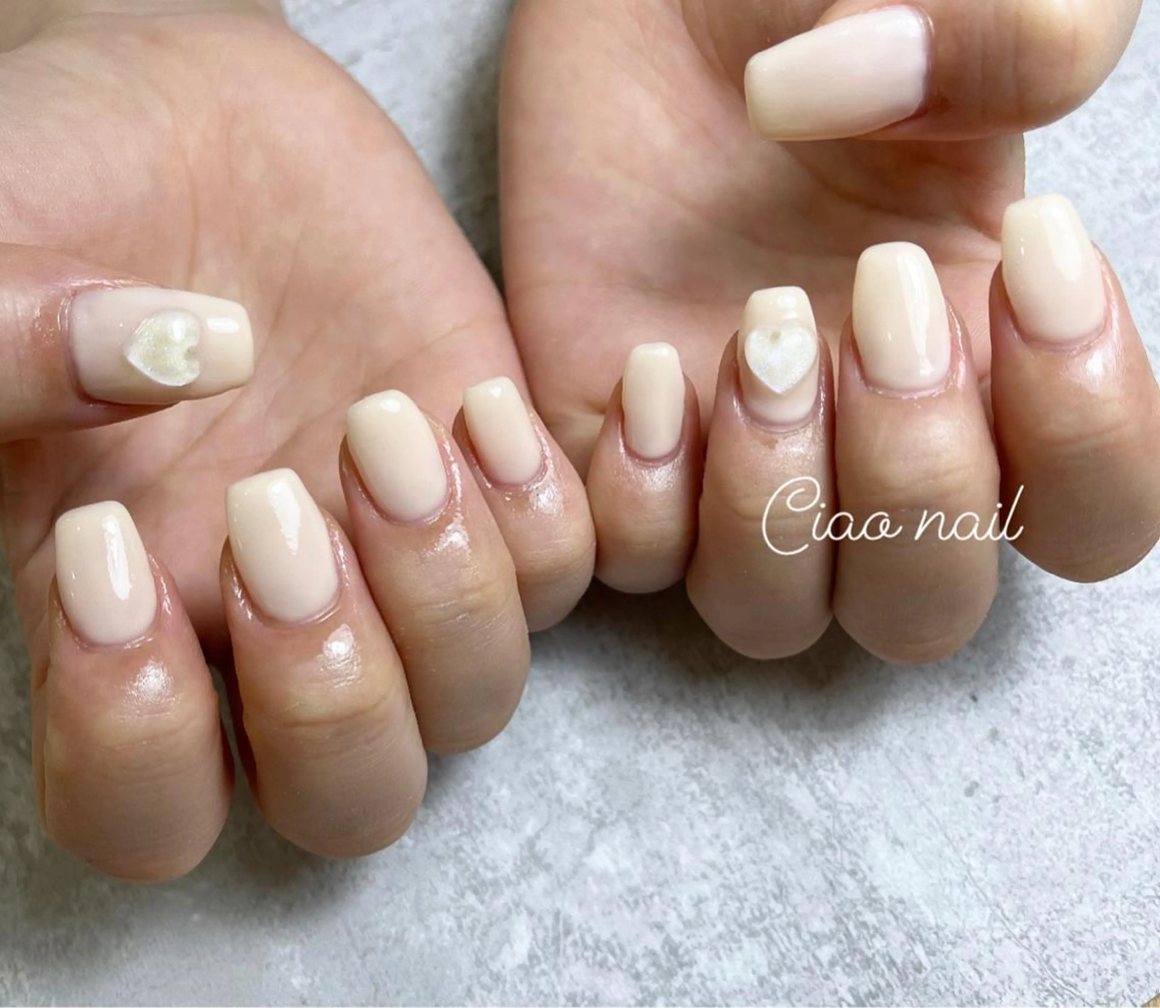ネイル ハート ワンカラーネイル #Amin nail salonのネイルデザイン