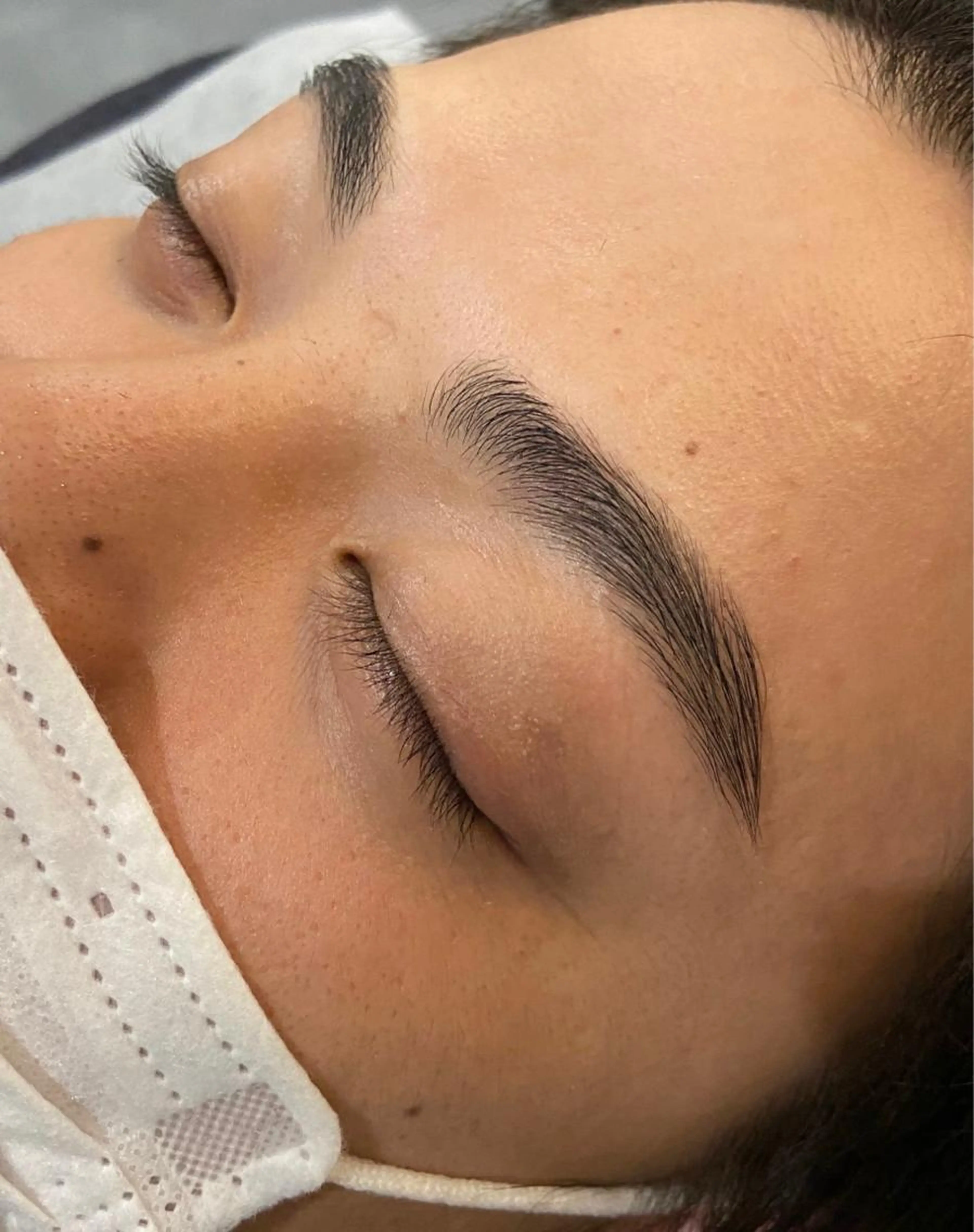 メンズアイブロウWaxスタイリング　（デッサン→眉毛Wax→ツィージング）ご希望の方は鼻毛Wax込み　　所要時間75分の写真