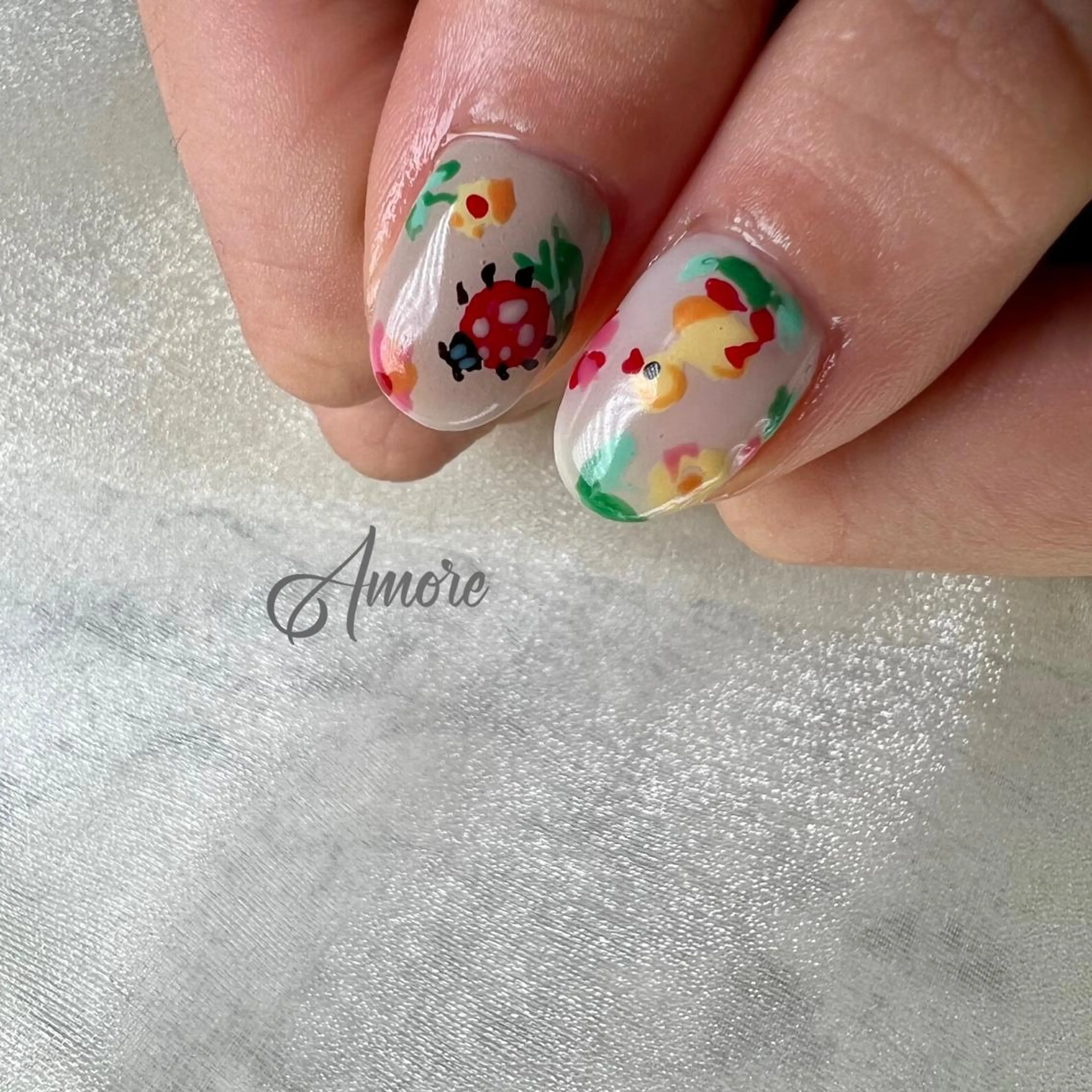 ネイル ジェルネイル 氷ネイル・うるうるネイル マグネットネイル ミラーネイル ニュアンスネイル You kyehwaのネイルデザイン