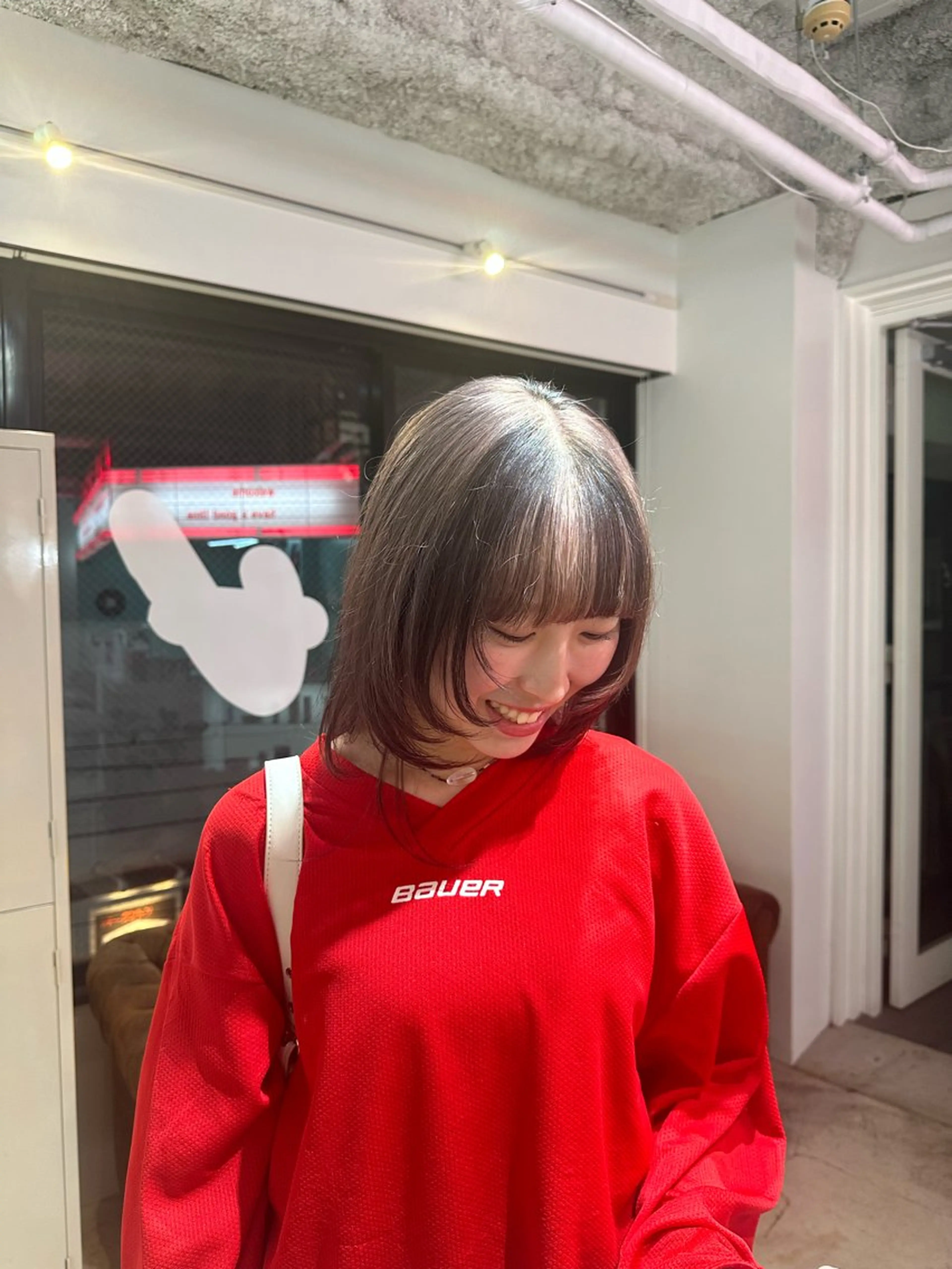 ミディアム カラー ヘアカラー トリートメント 🧤高明度ハイトーン 🧤莉音のヘアスタイル