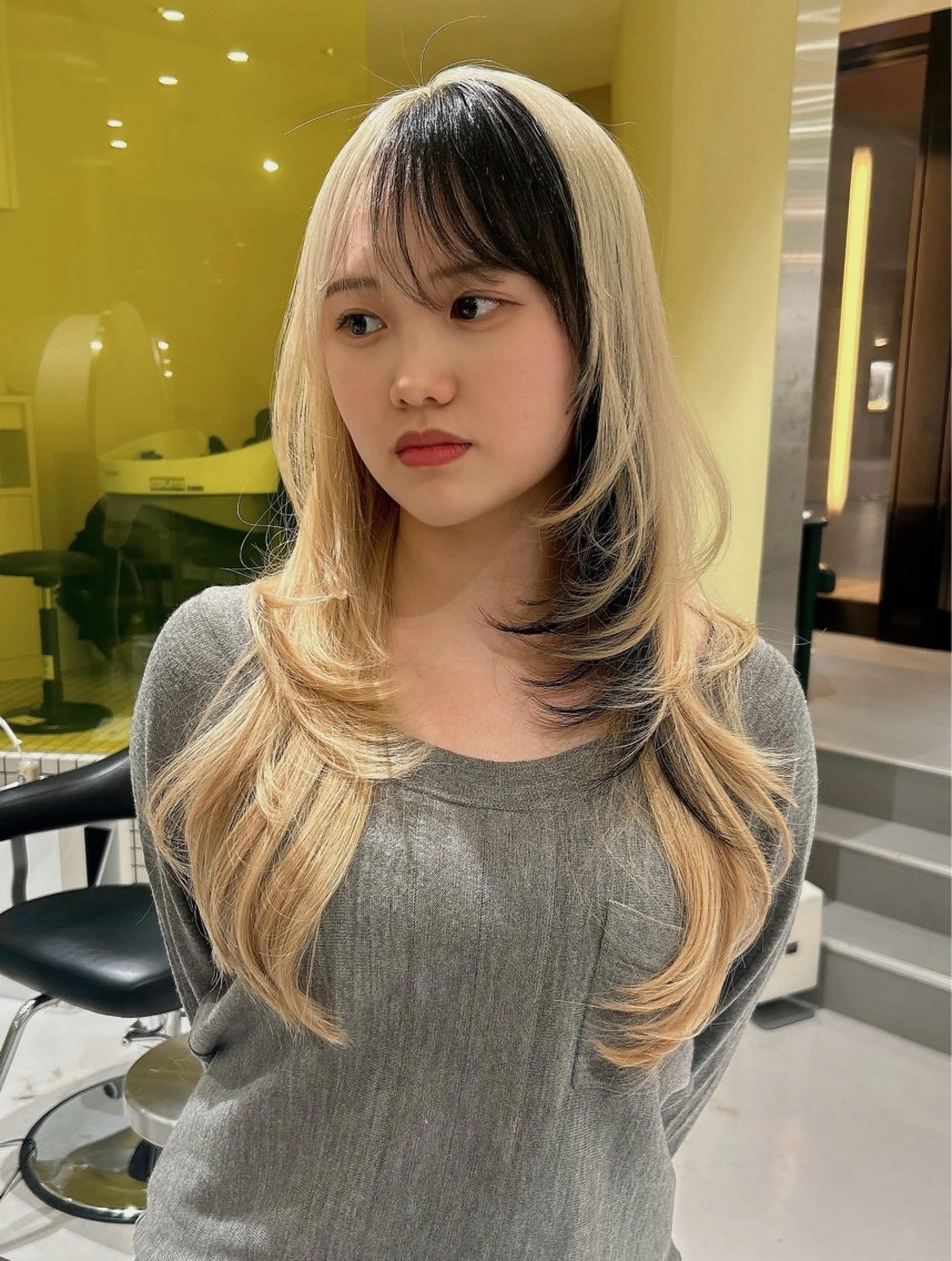 ロング ヘアカラー 한국에English OK🌼unaのヘアスタイル