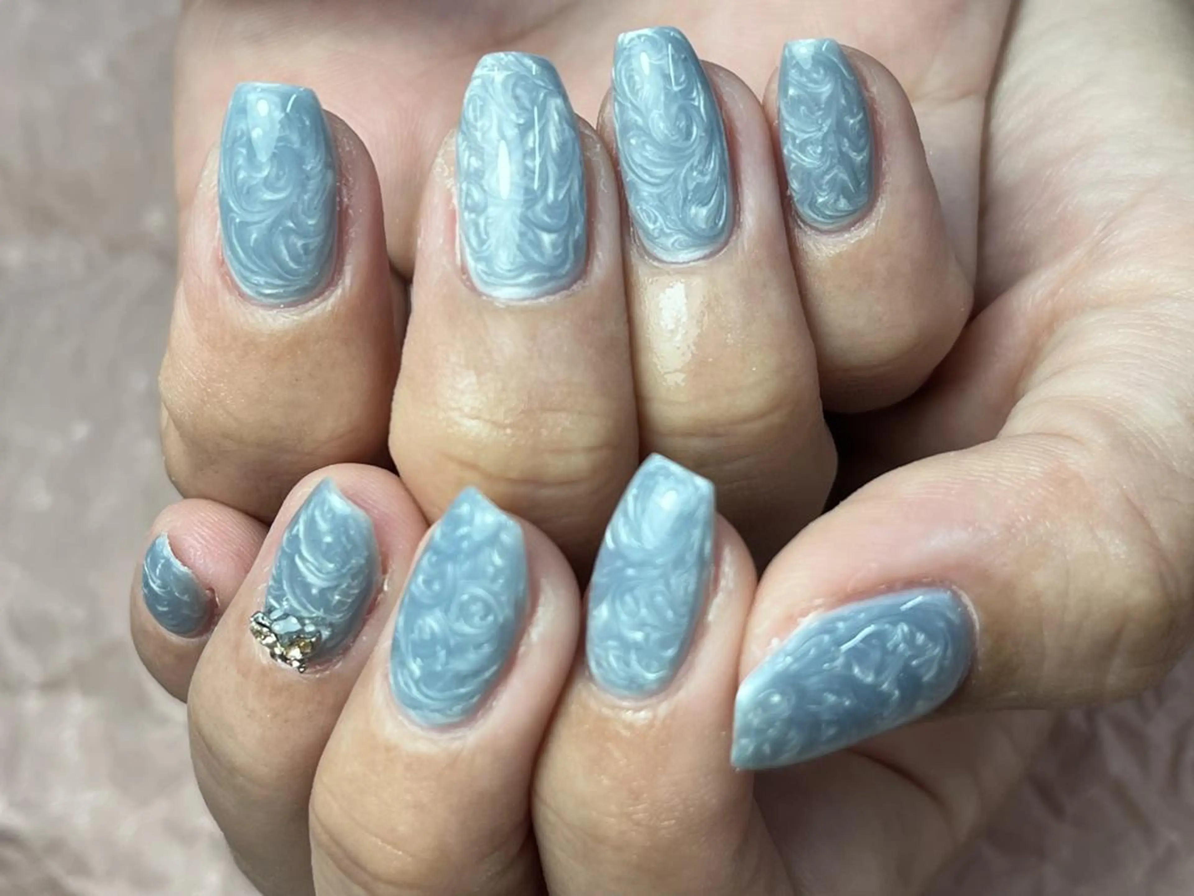 ネイル アートネイル ブルー 大理石ネイル(マーブル) シンプルネイル ストーンネイル ハンドネイル ハンドケア ToliyDeliy Nail Salonのネイルデザイン