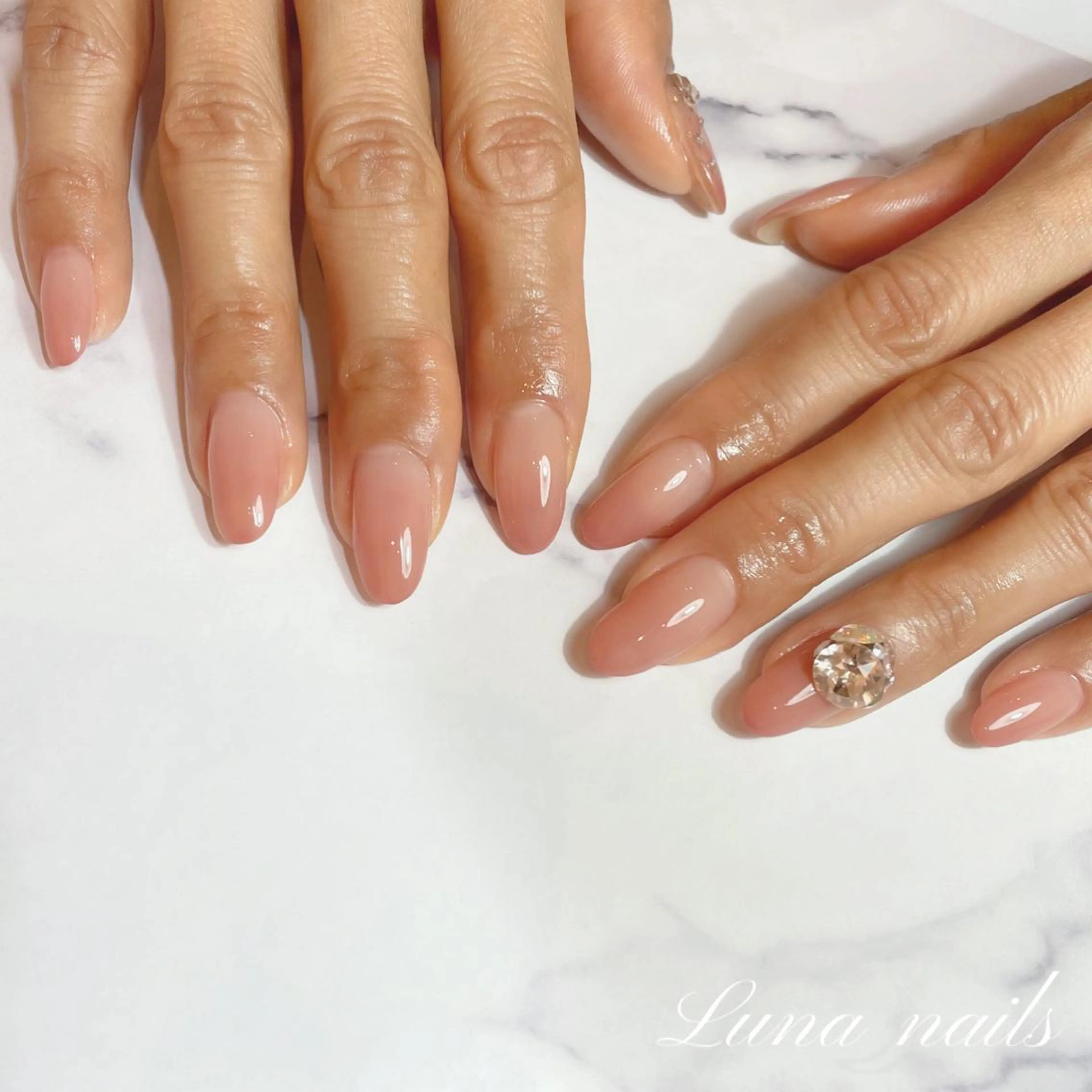 ネイル ハンドネイル yuka Luna nailsのネイルデザイン