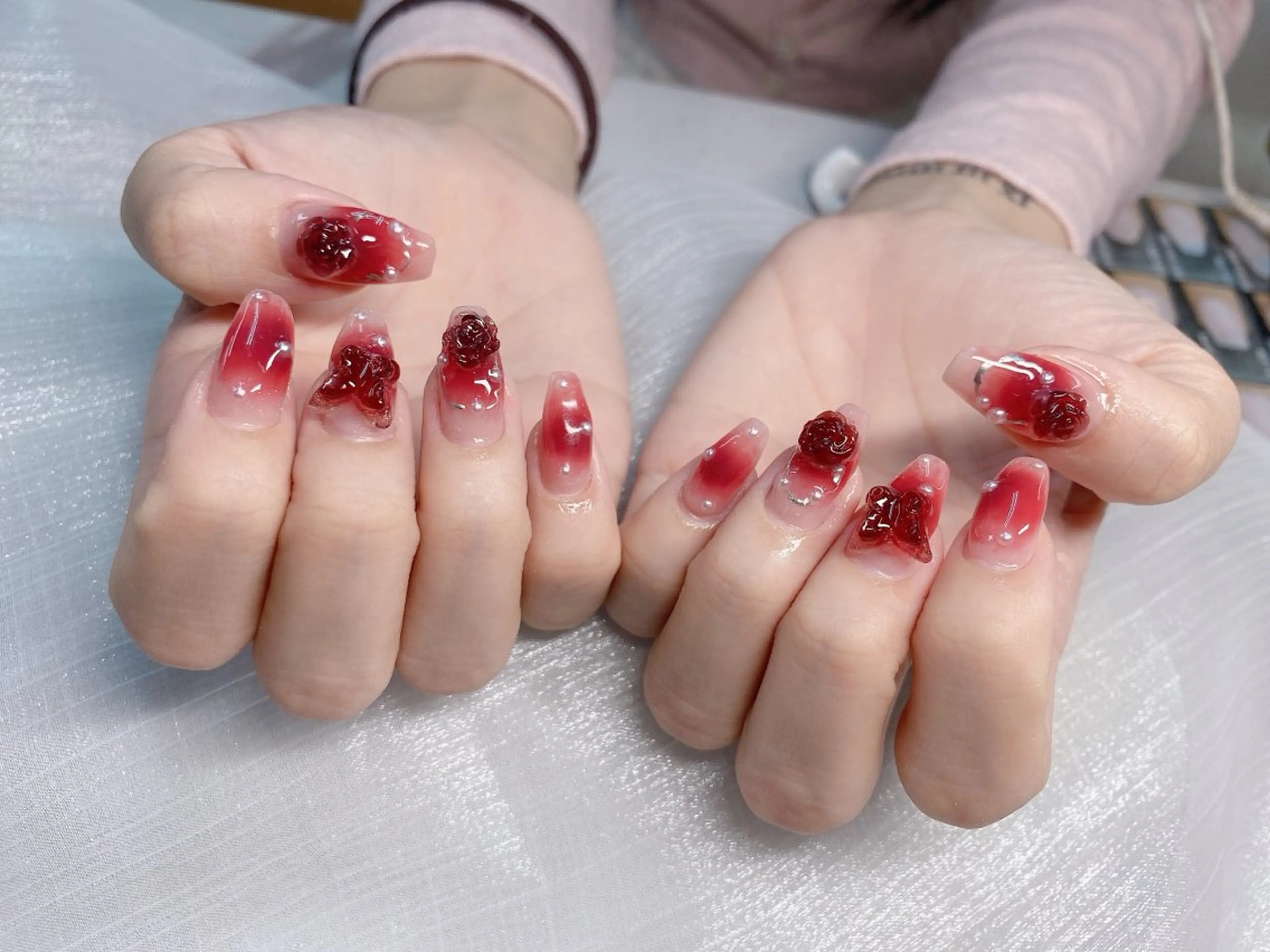 ネイル フレンチネイル グラデーション マグネットネイル ニュアンスネイル オフィスネイル ハンドネイル ハンドケア Hara Nail 【持ち込みOK】のネイルデザイン