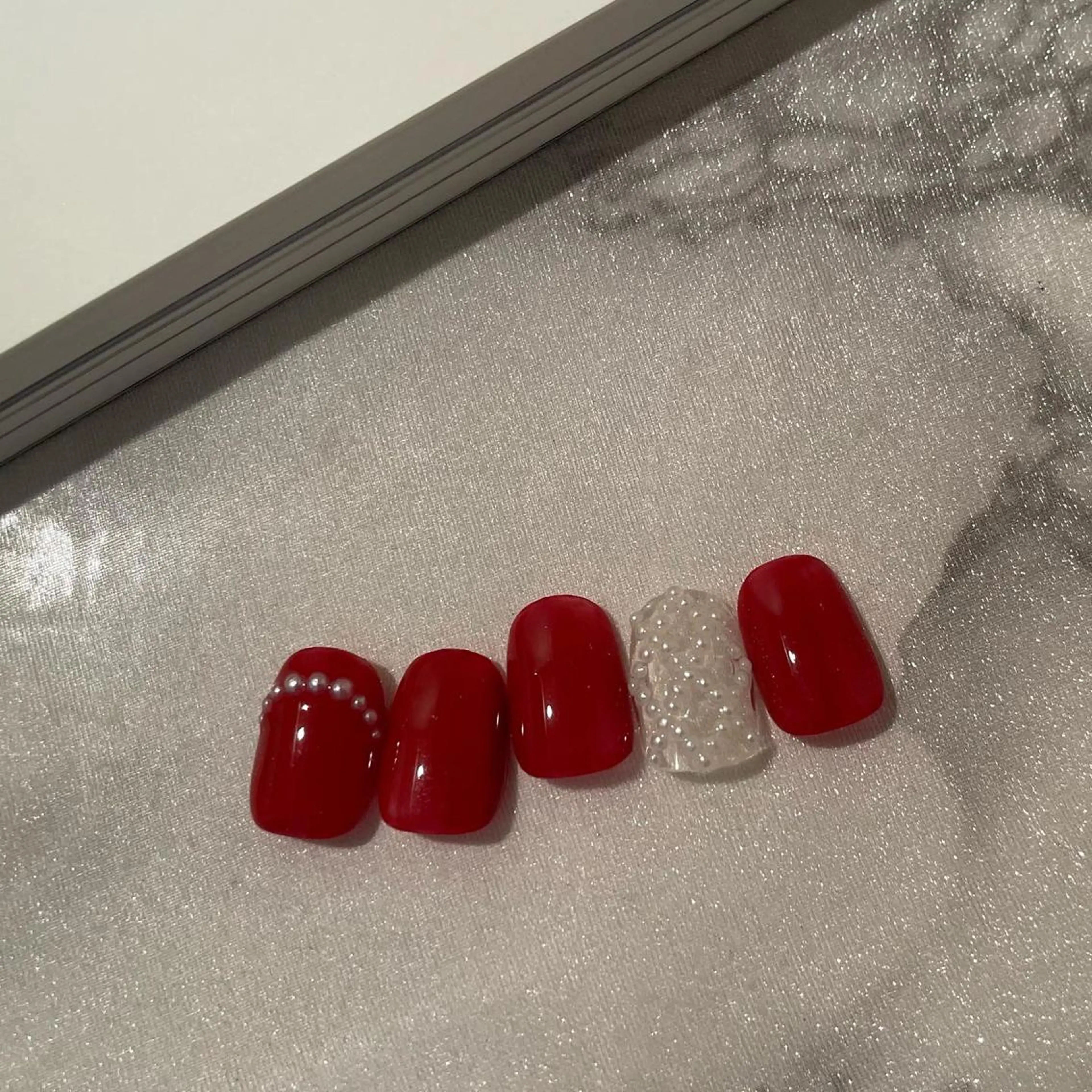 ネイル フレンチネイル ガーリー 赤色 ハンドネイル ハンドケア lylynail YUUKAのネイルデザイン