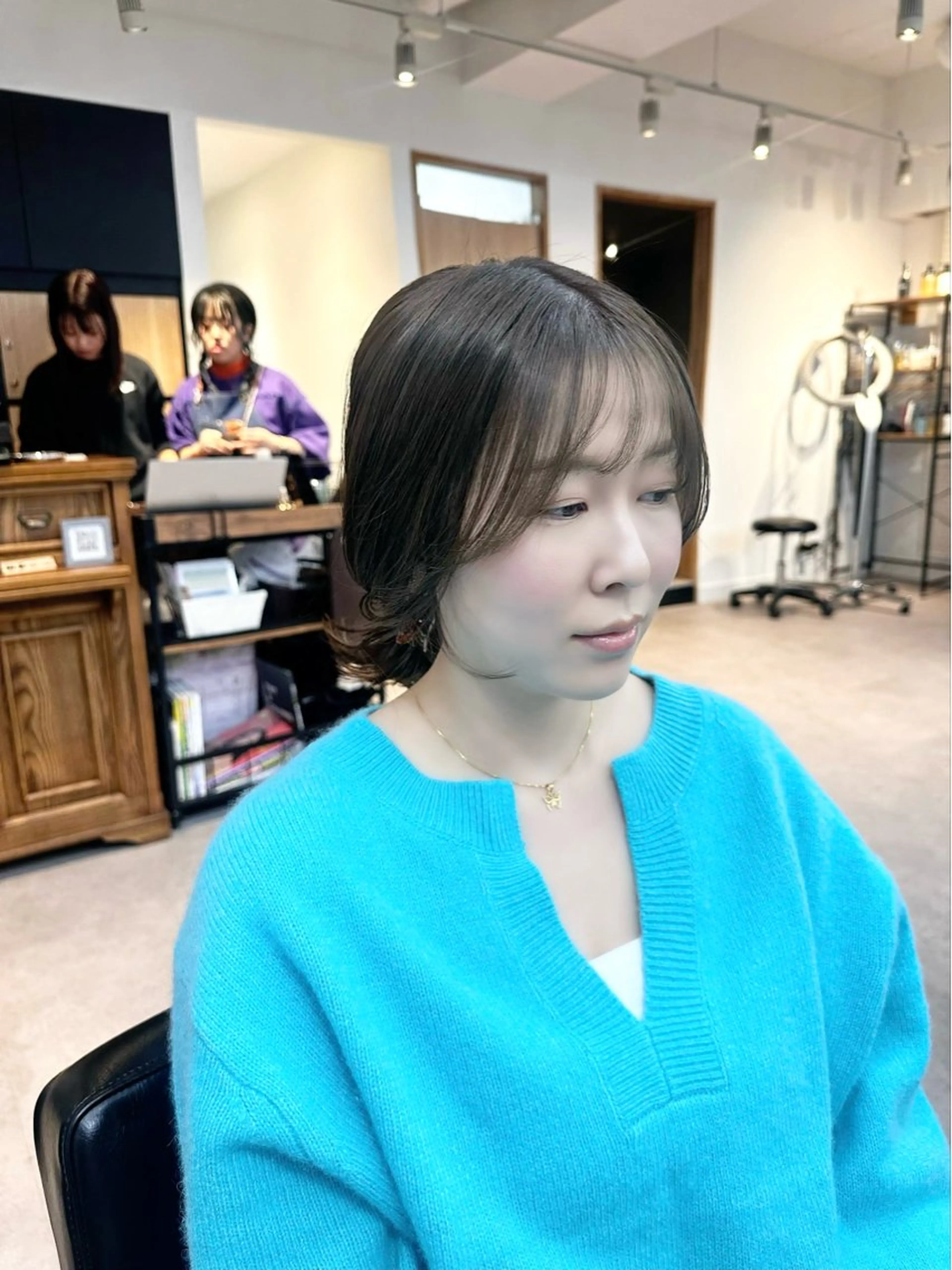 ミディアム カラー パーマ ヘアアレンジ メンズ キッズ レイヤーカット／顔周 りカット/縮毛矯正のヘアスタイル