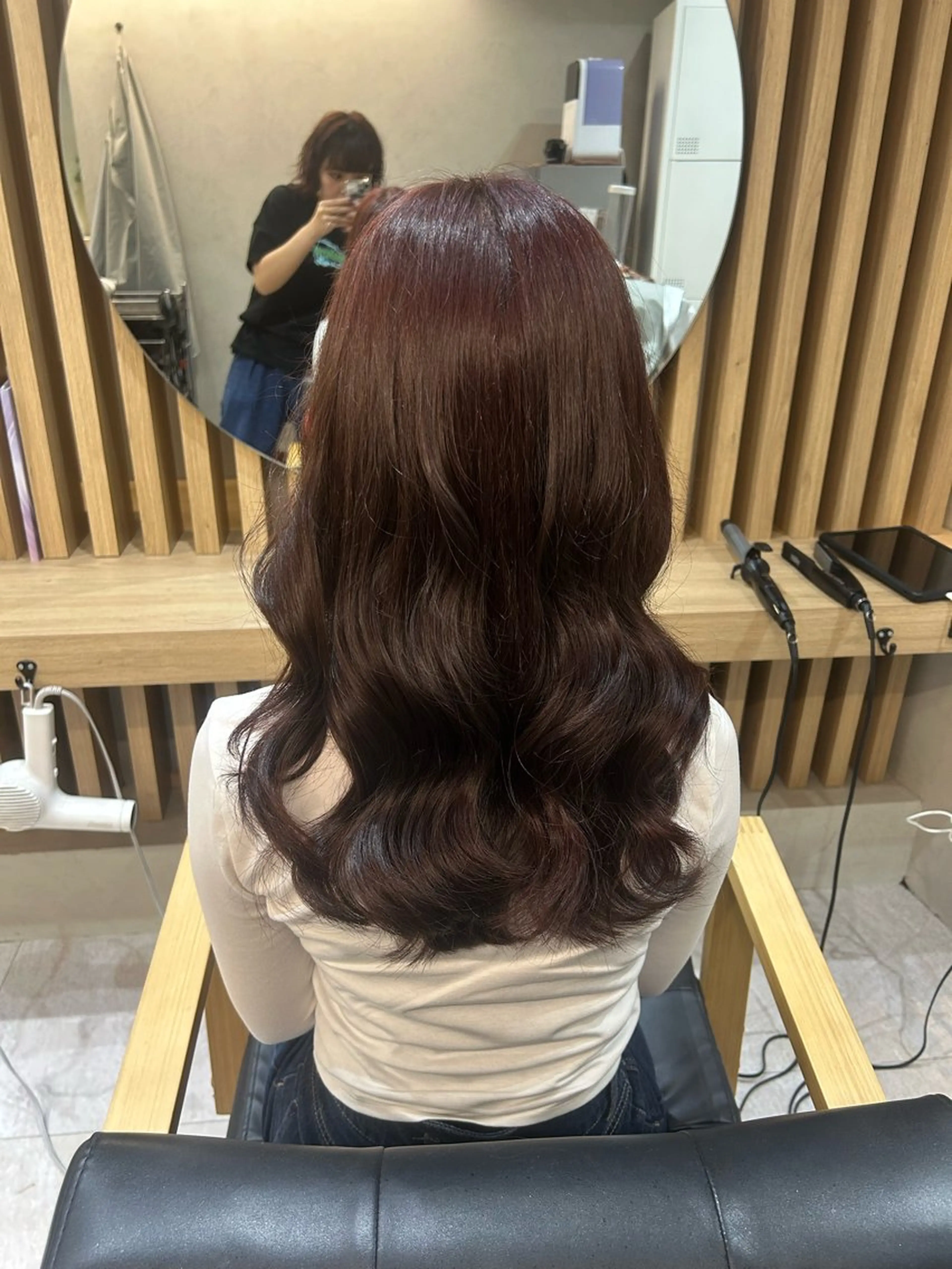 セミロング 横内 英奈のヘアスタイル