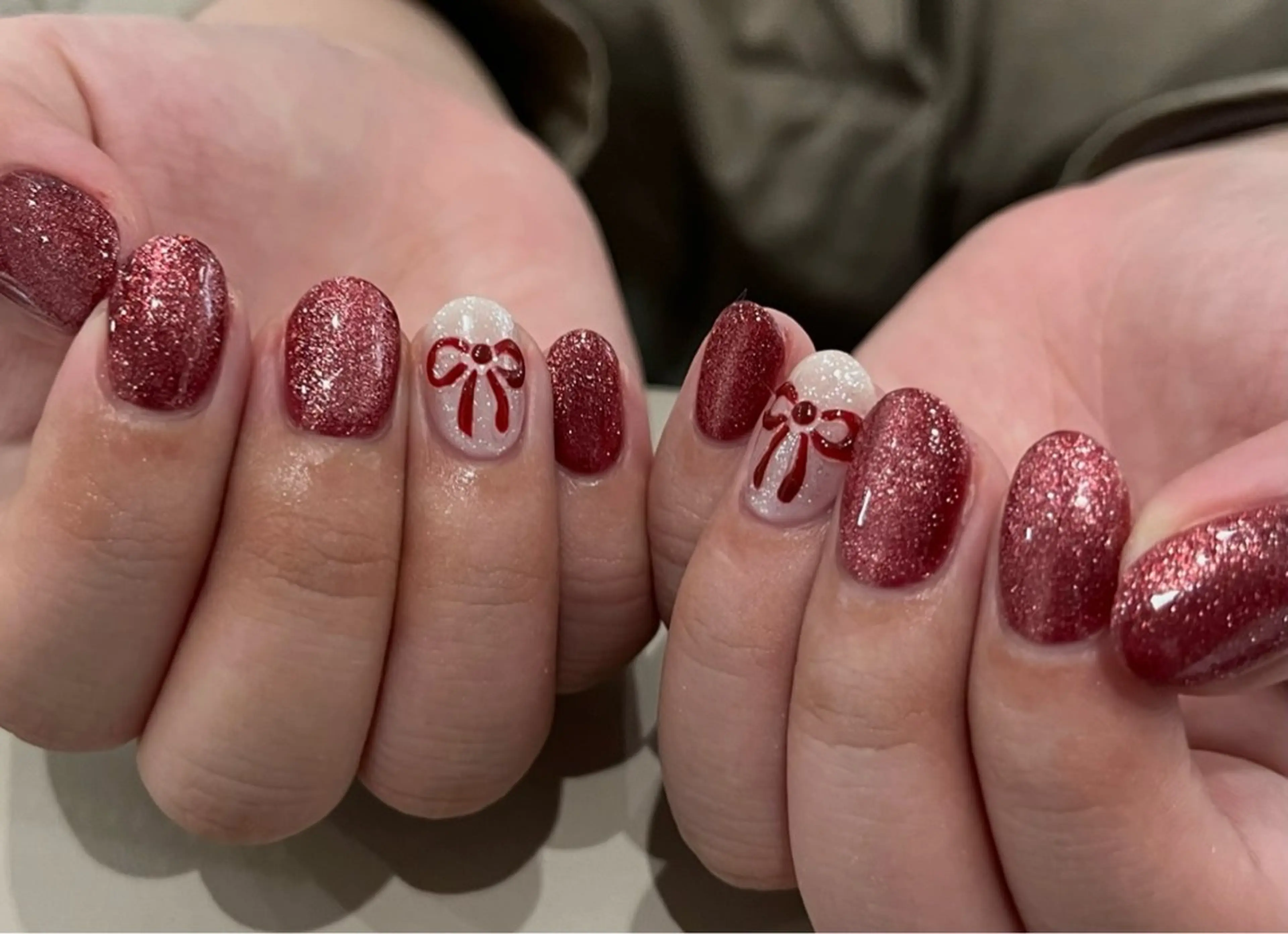 ネイル マグネットネイル リボン ハンドネイル scré as Ételのネイルデザイン