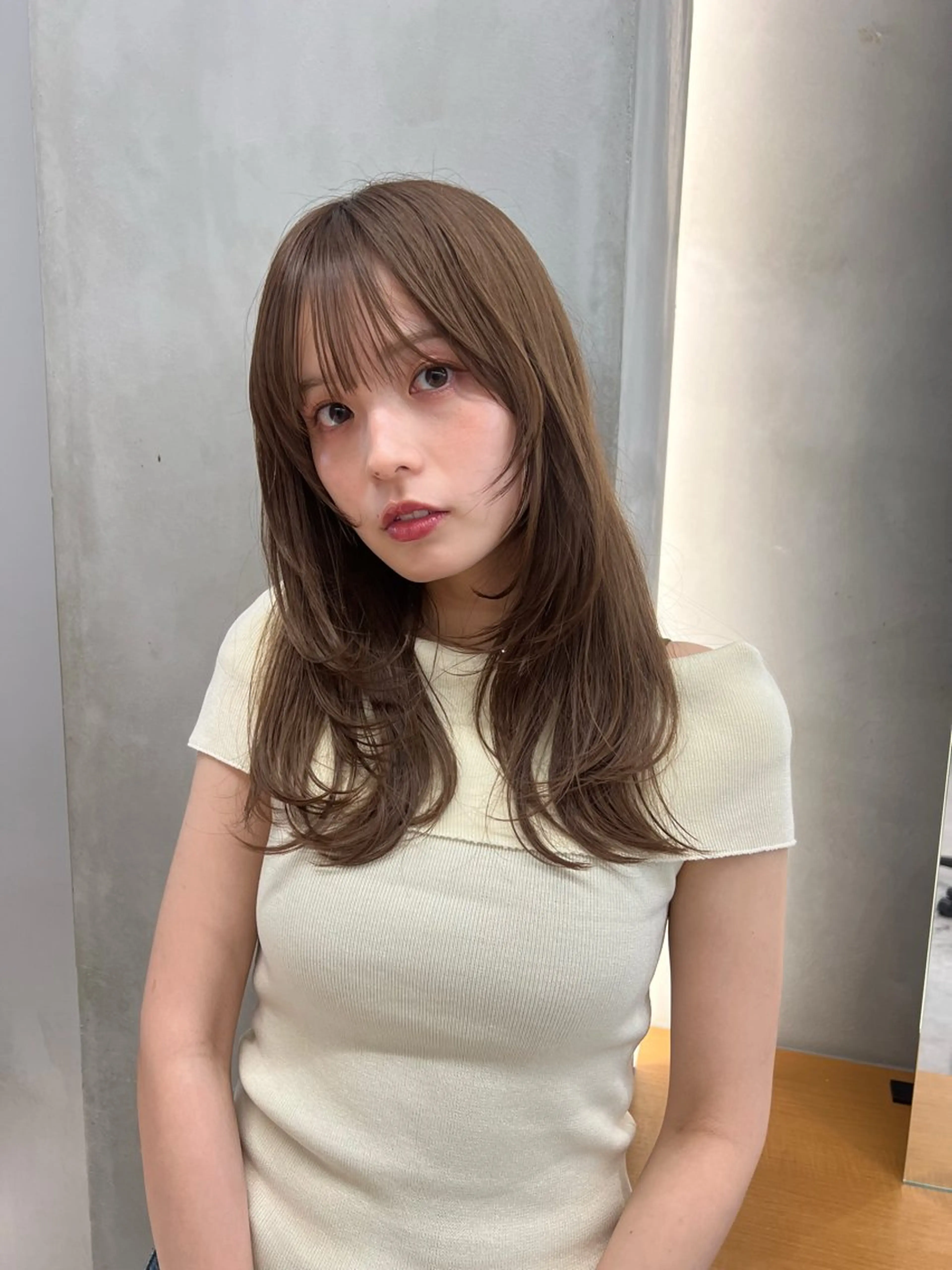 ロング カット センターパート/ 暖色カラーayuのヘアスタイル