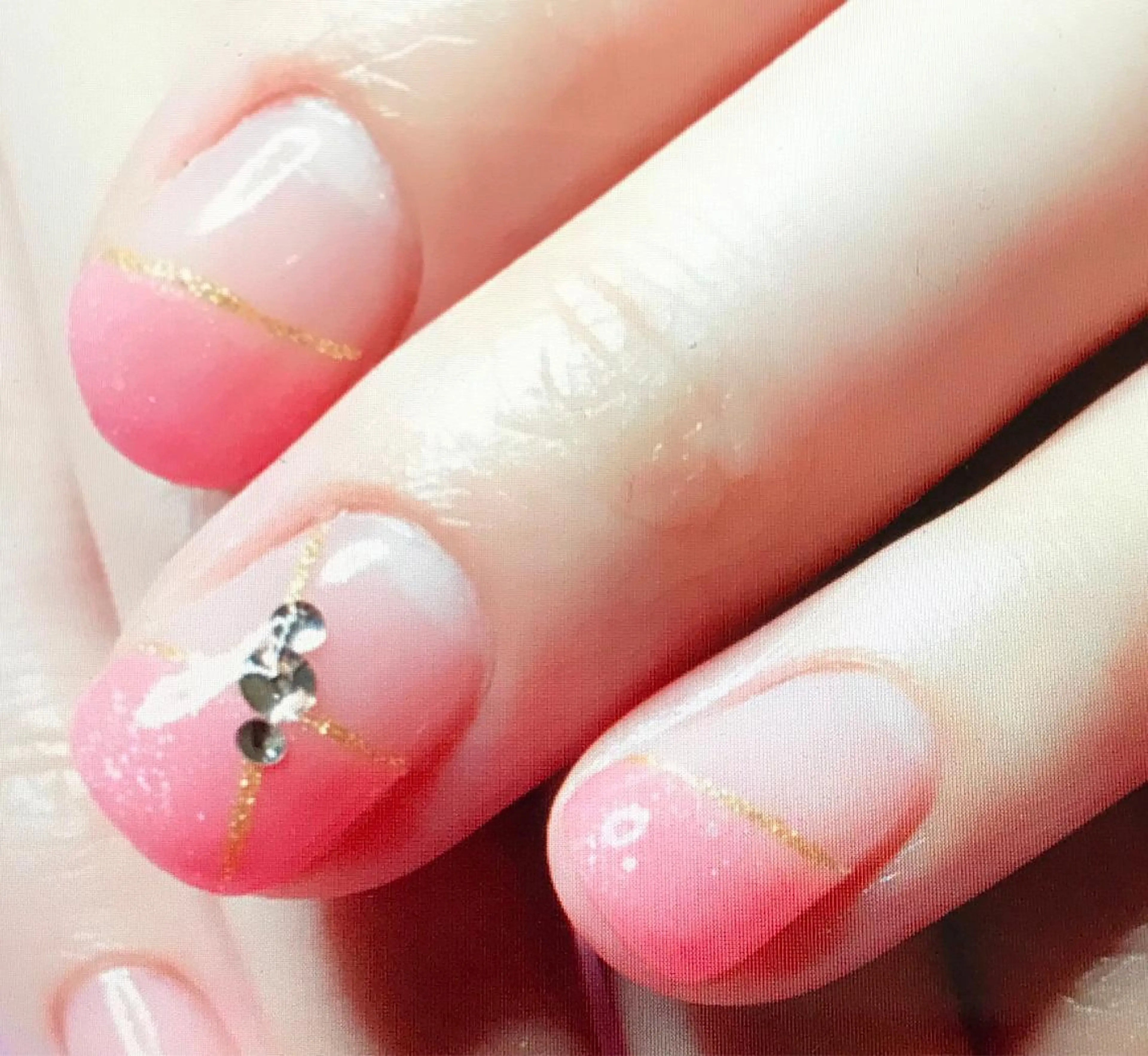 ネイル アートネイル ストーンネイル ネイル/耳つぼ /新ホワイトニングのネイルデザイン