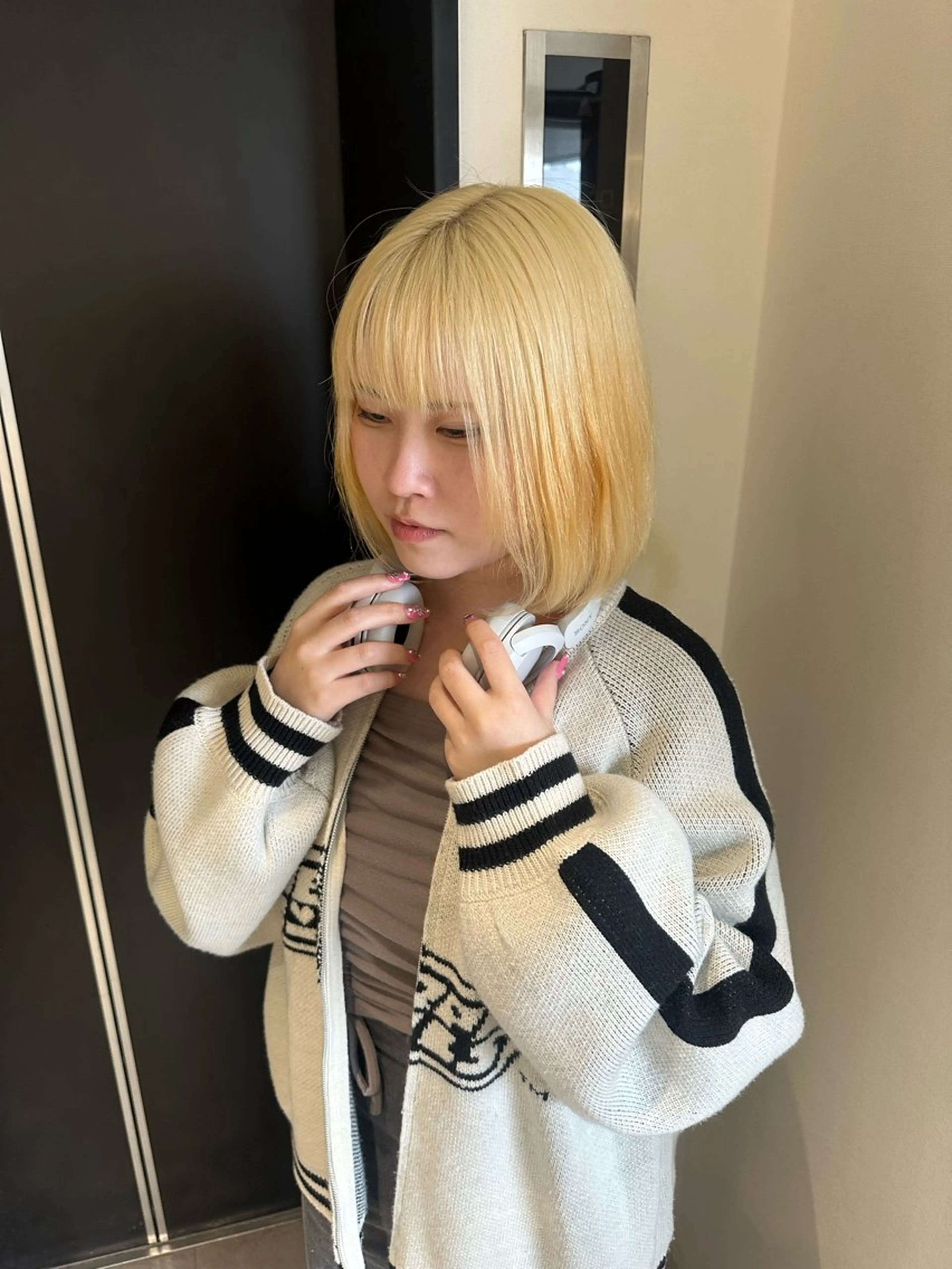 ショート ヘアカラー Maria 梅田/デザインカラーのヘアスタイル