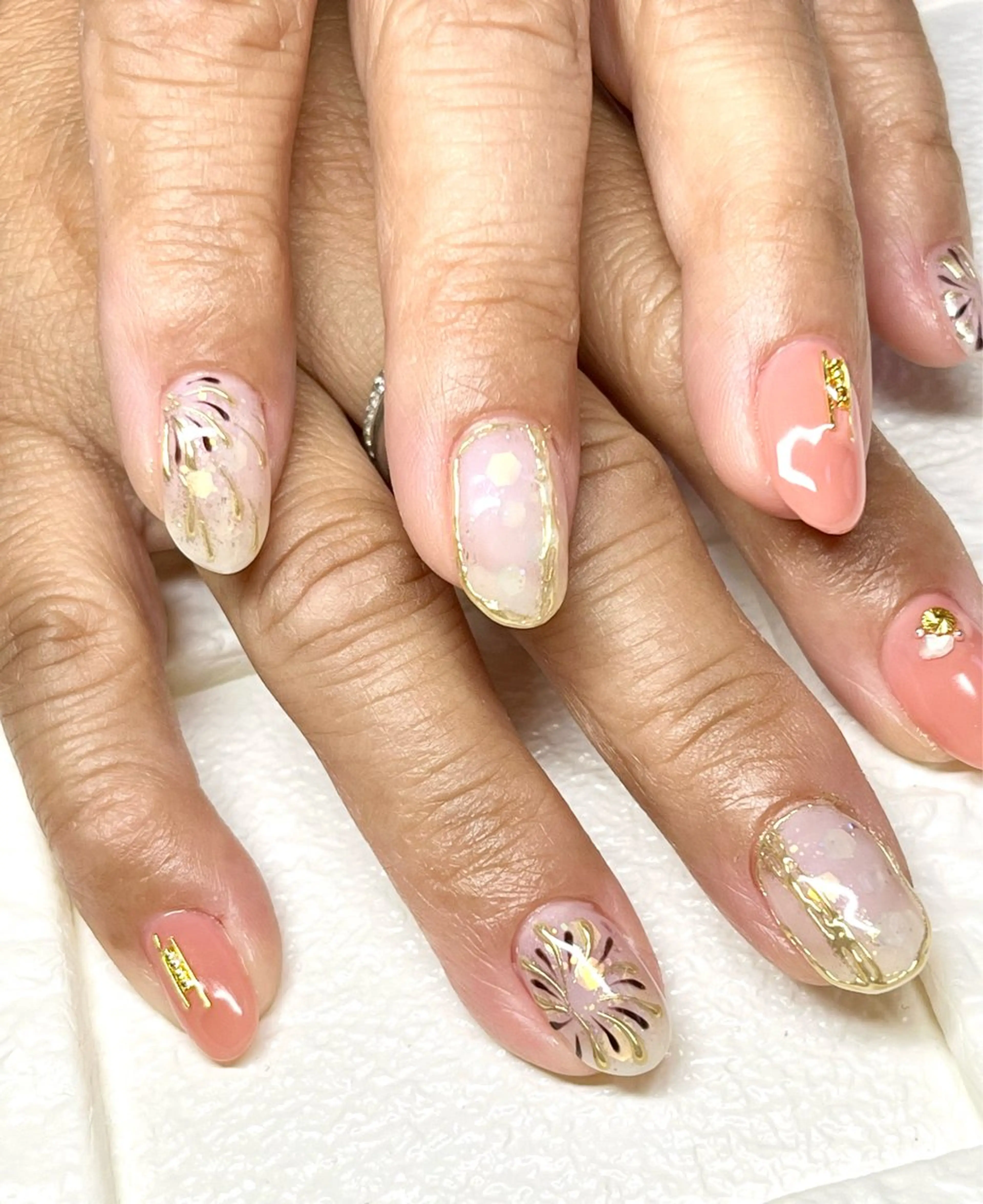 ミディアム ネイル ハンドネイル まり りぃ〜んのネイルデザイン