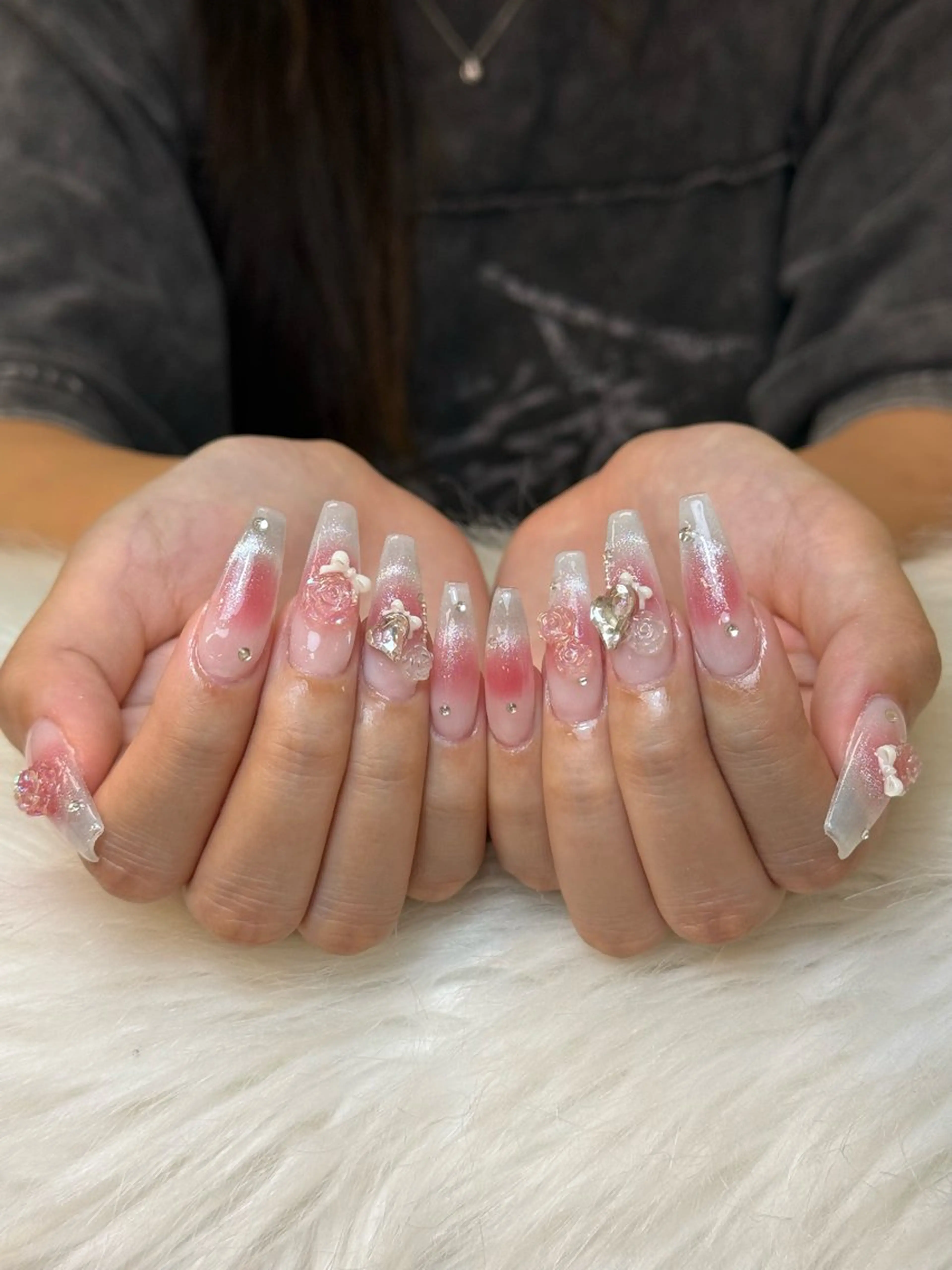 ネイル グラデーション 韓国ネイル 持ち込み 冬ネイル Nihonthy Nail 新宿所属・Nihonthy Nail 新宿のネイルデザイン
