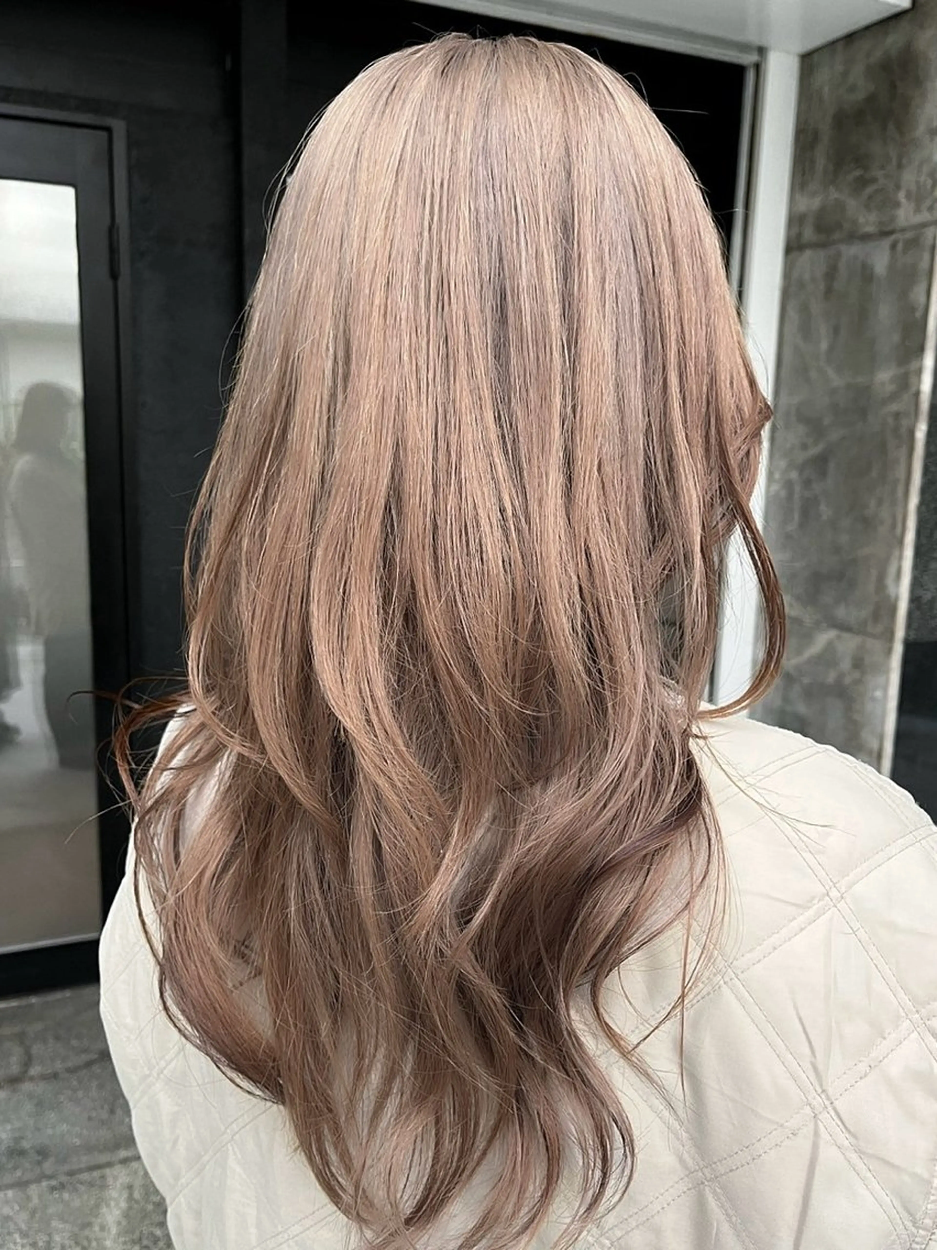 ロング カラー ハイトーン/韓国風/ 艶髪/吉祥寺のヘアスタイル