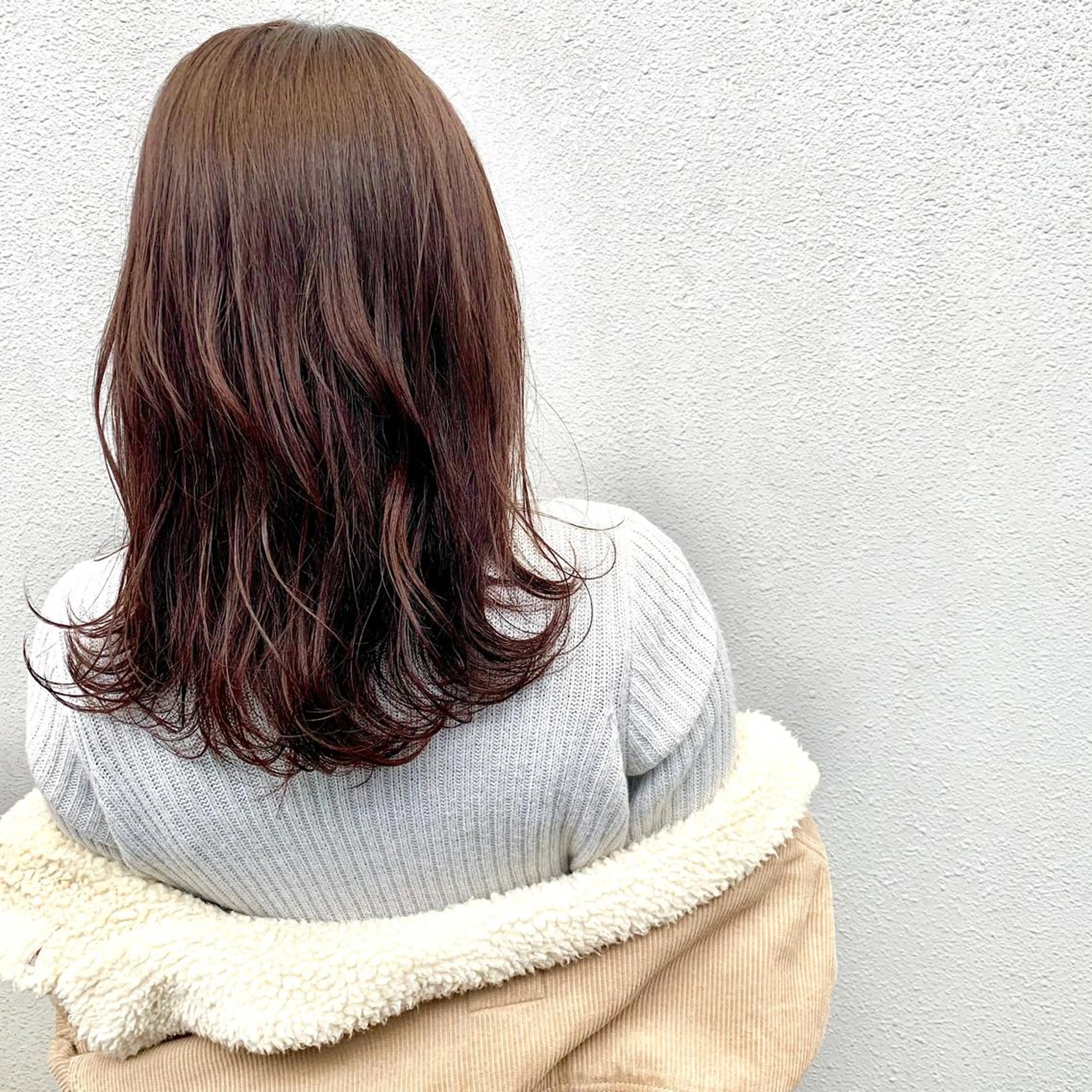 ミディアム カラー ヤスドミ ケイスケのヘアスタイル