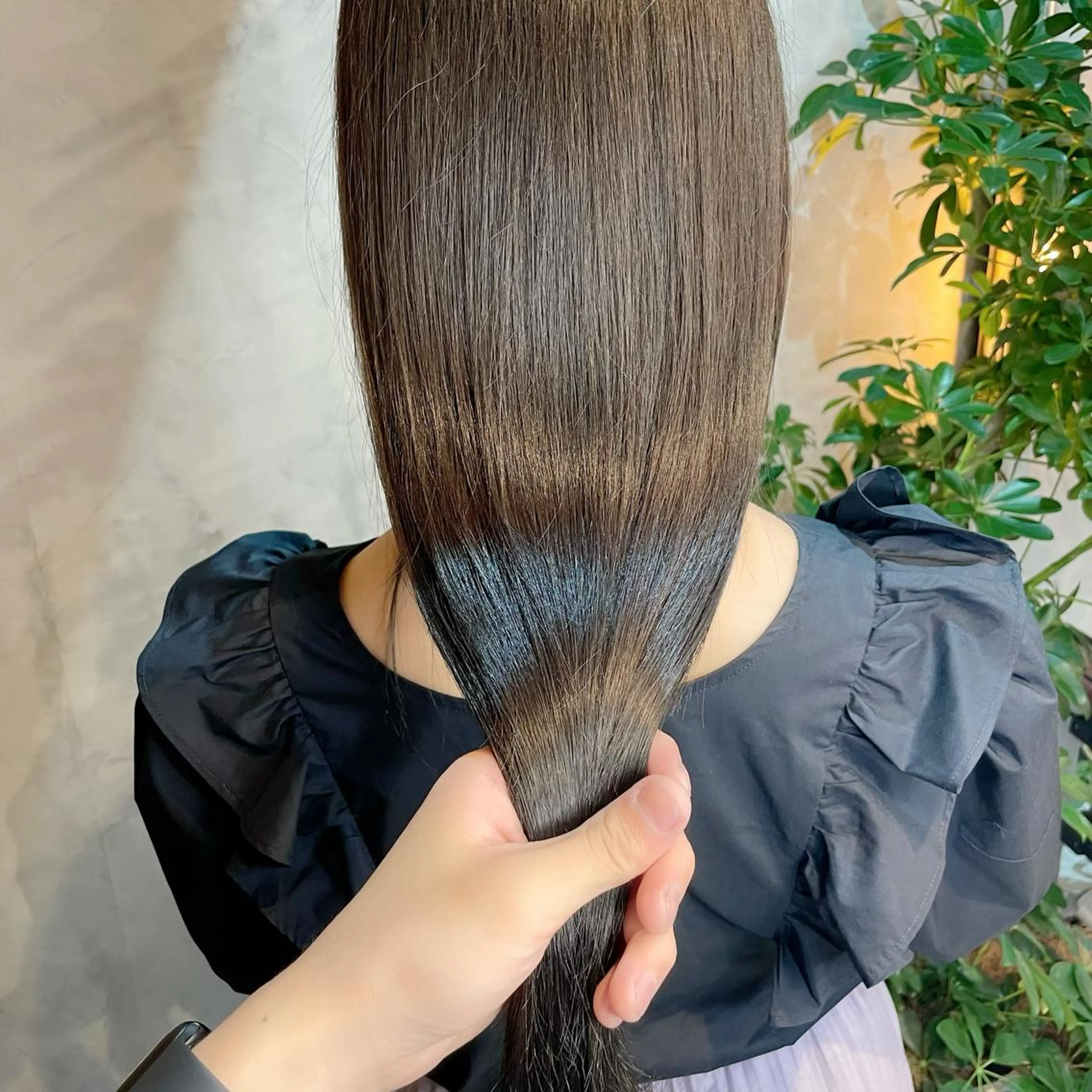 ロング カラー ヘアカラー トリートメント 顔周りカット× 髪質改善【リョウ】のヘアスタイル