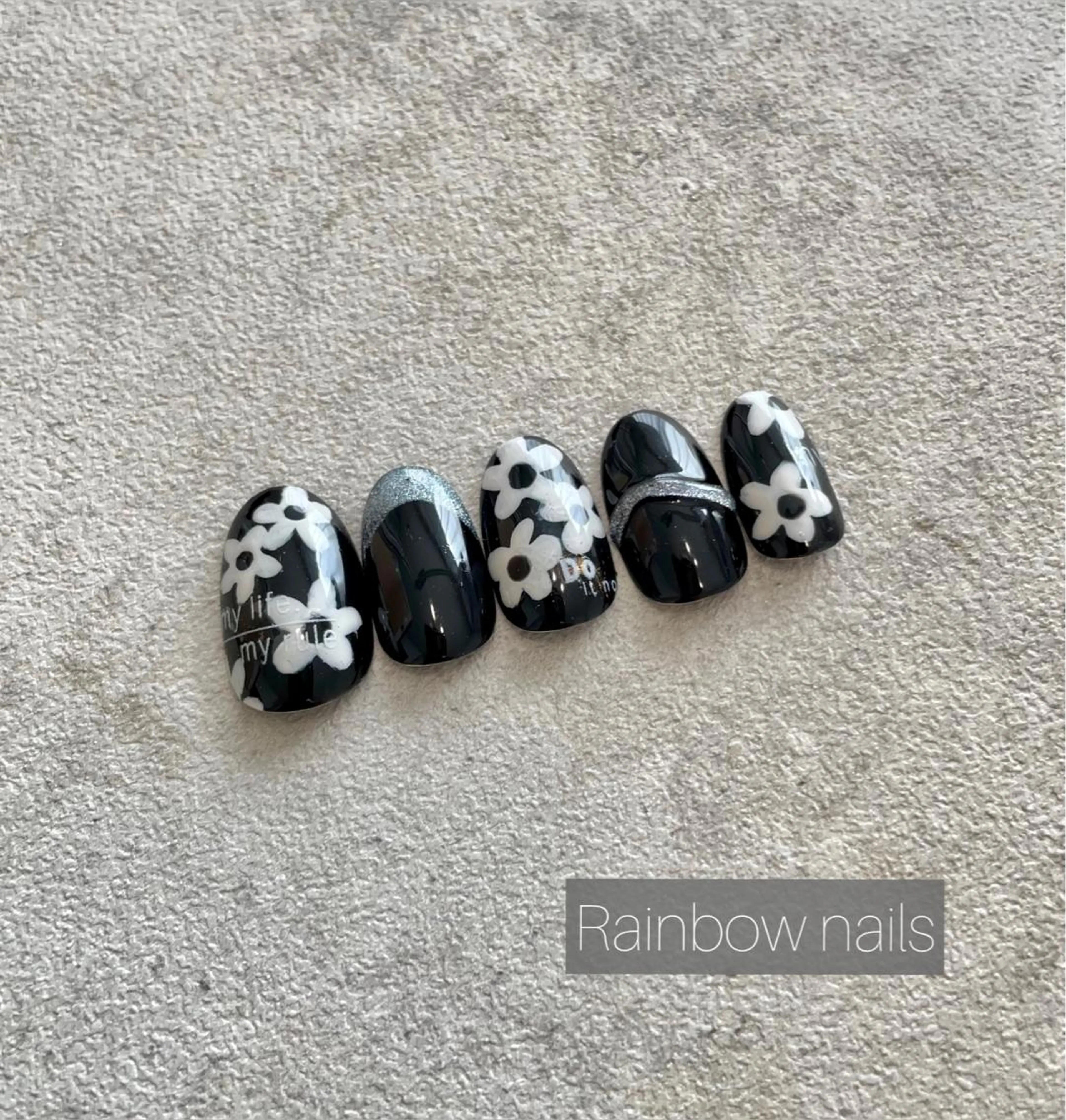 ネイル Rainbow nailsくろちゃんのネイルデザイン