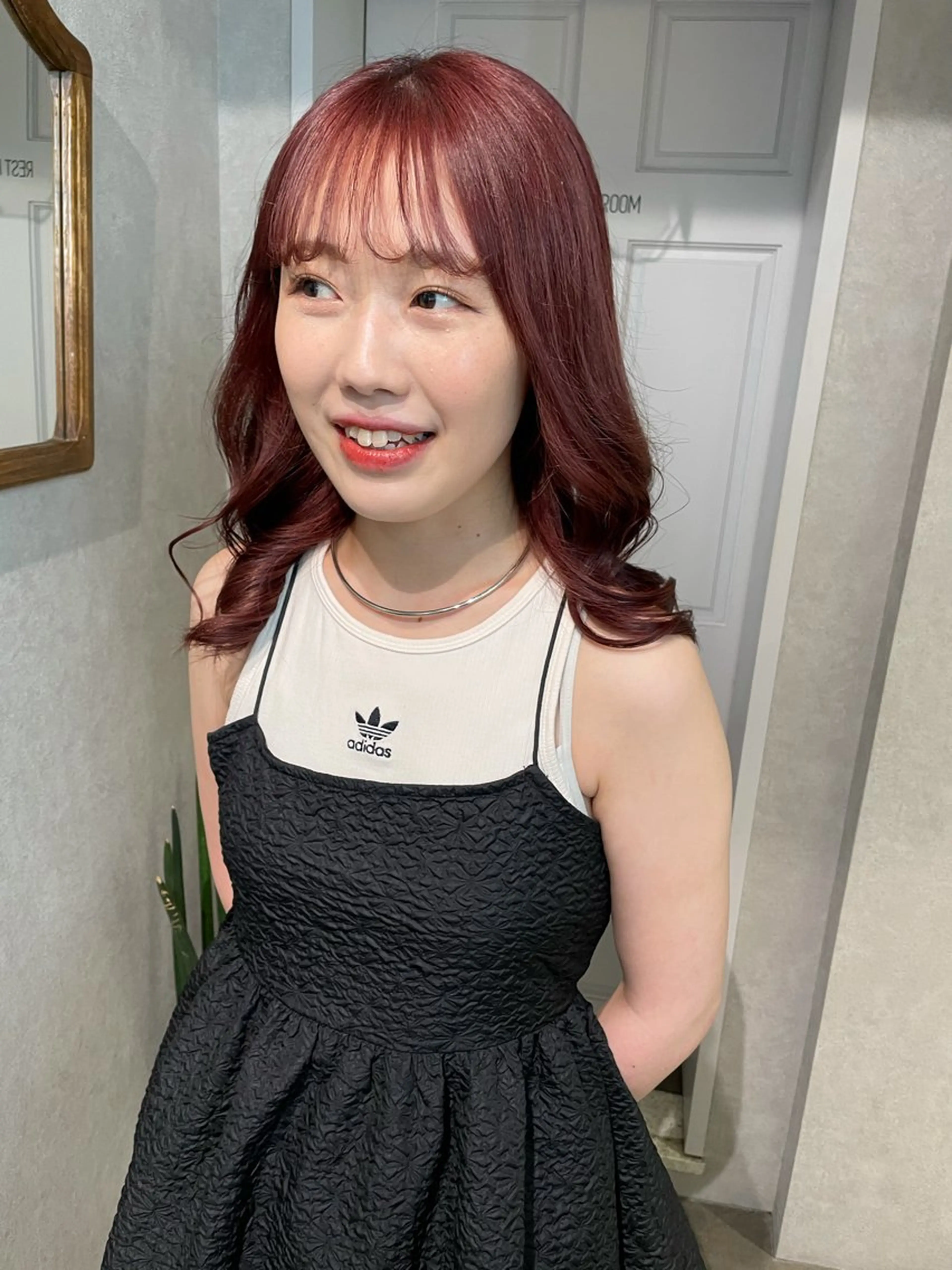 セミロング カラー ブリーチ ケアブリーチ ハイトーンカラー ピンクカラー ヘアカラー ナチュラル透明感🌱 小山美樹子のヘアスタイル