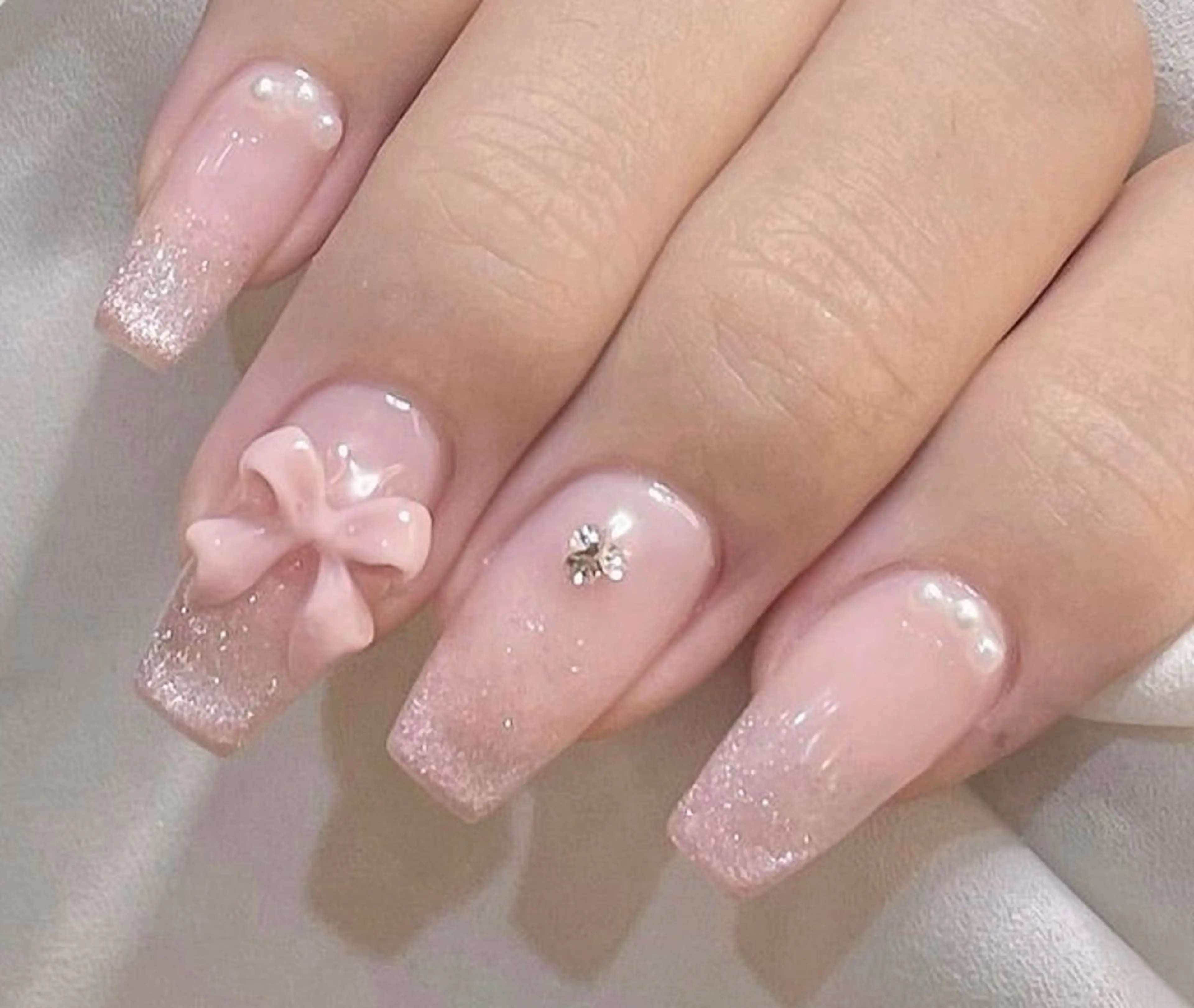 ネイル HIN NAILのネイルデザイン