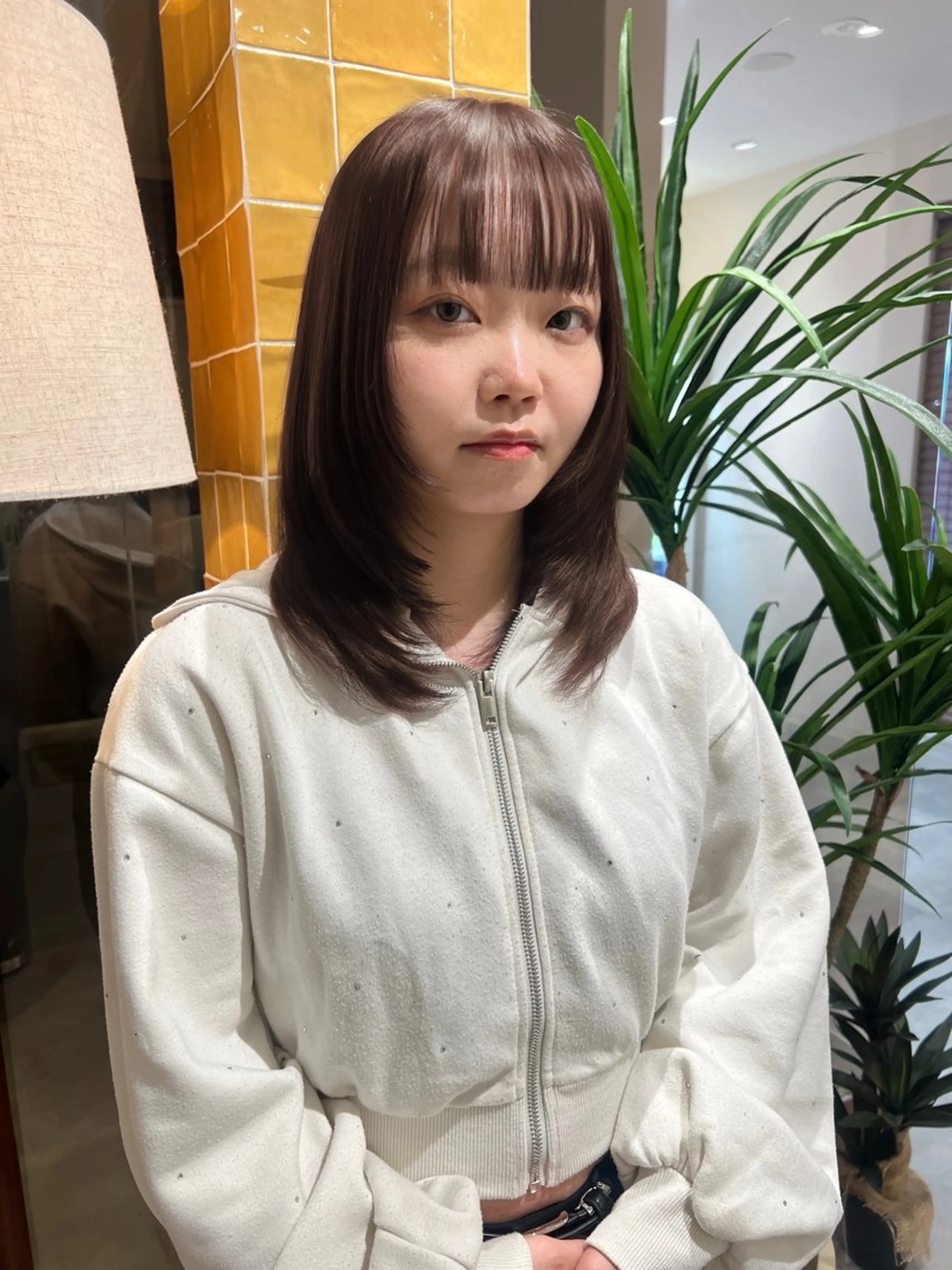 ミディアム カラー レイヤー/ 透明感SHIMAのヘアスタイル