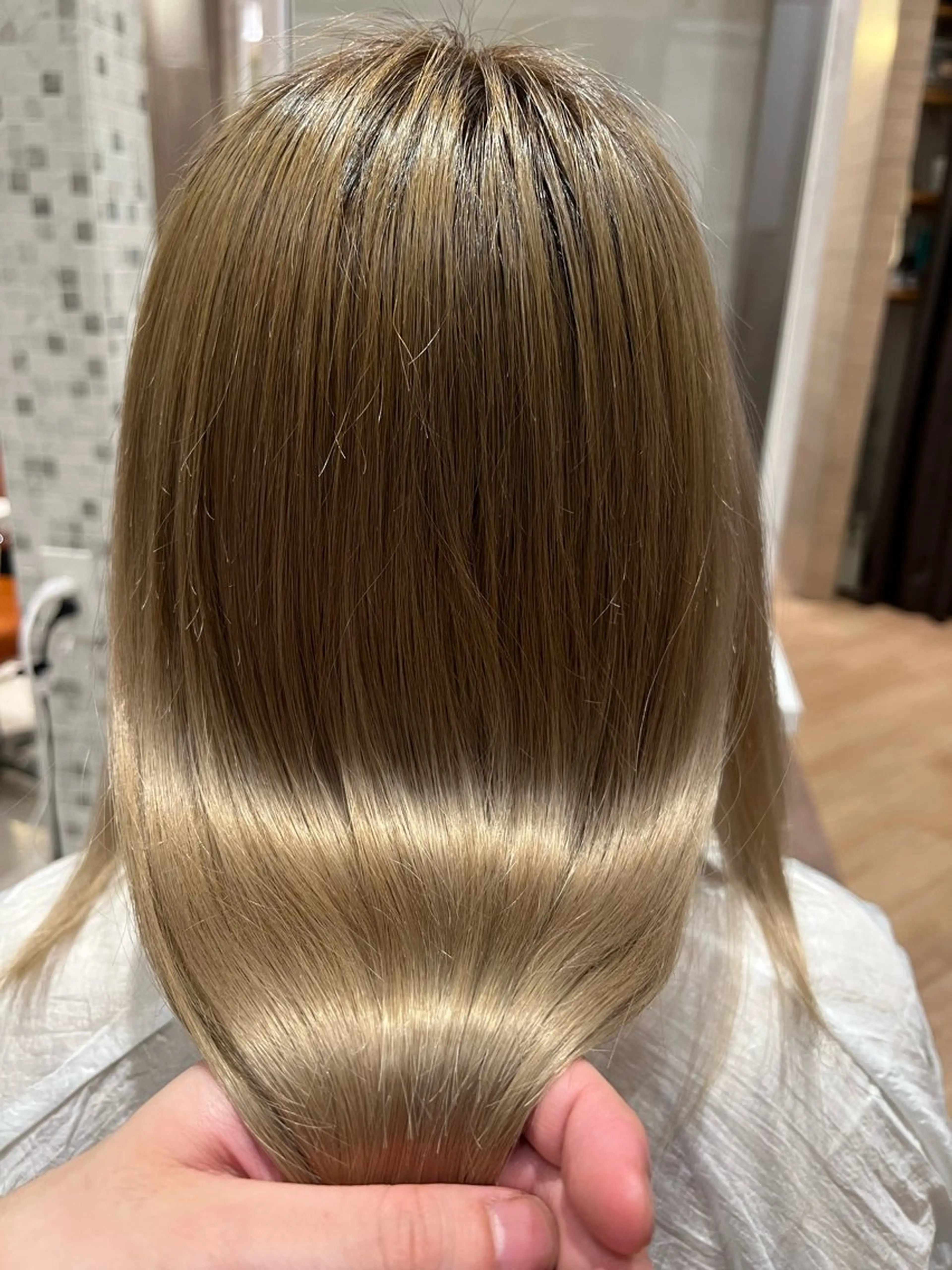 ミディアム くせ毛 髪質改善 トリートメント 💎ReFaで作る 髪質改善💎のヘアスタイル