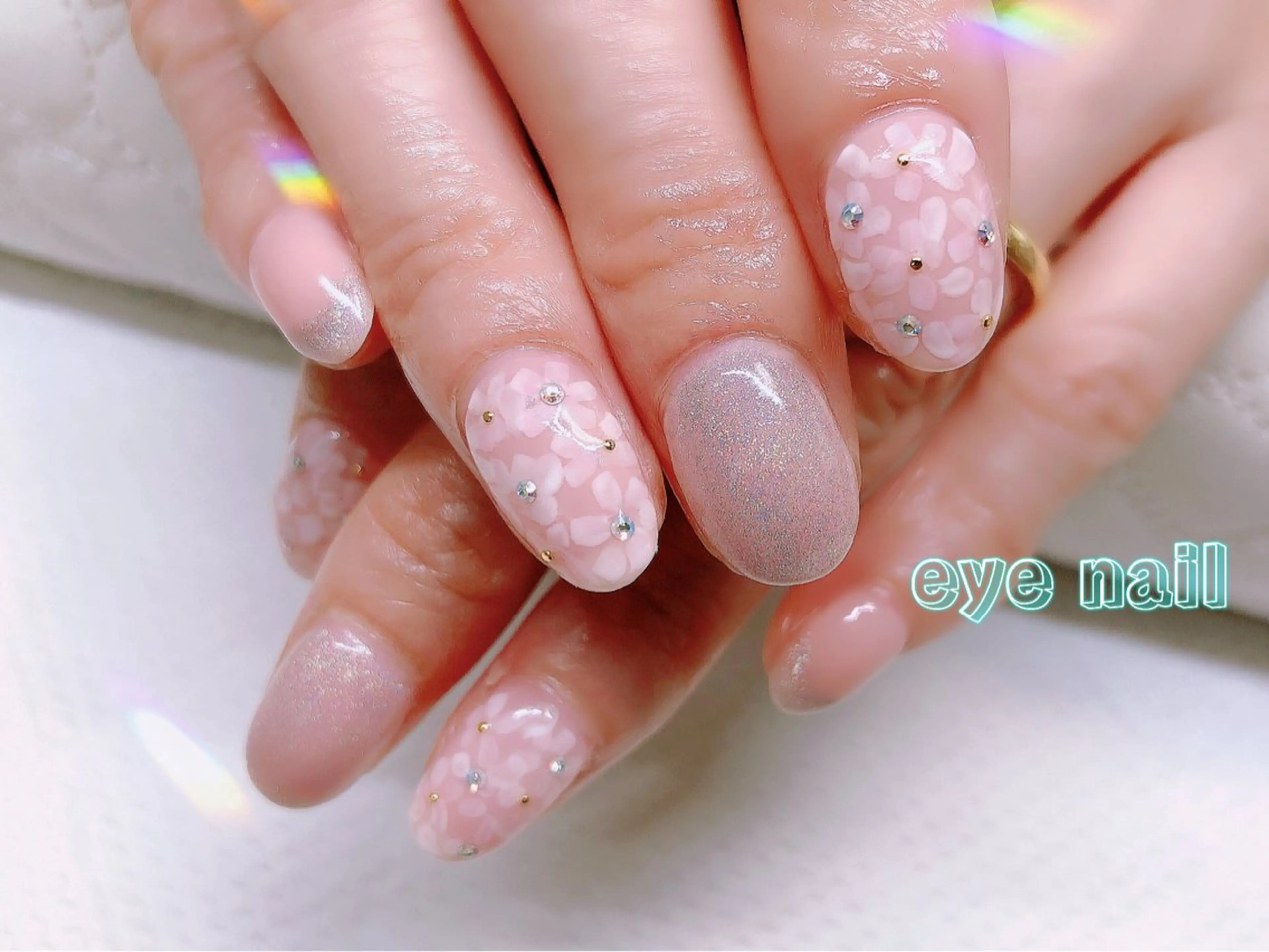 ネイル オーロラネイル マグネットネイル 持ち込み ピンク Eye nailのネイルデザイン