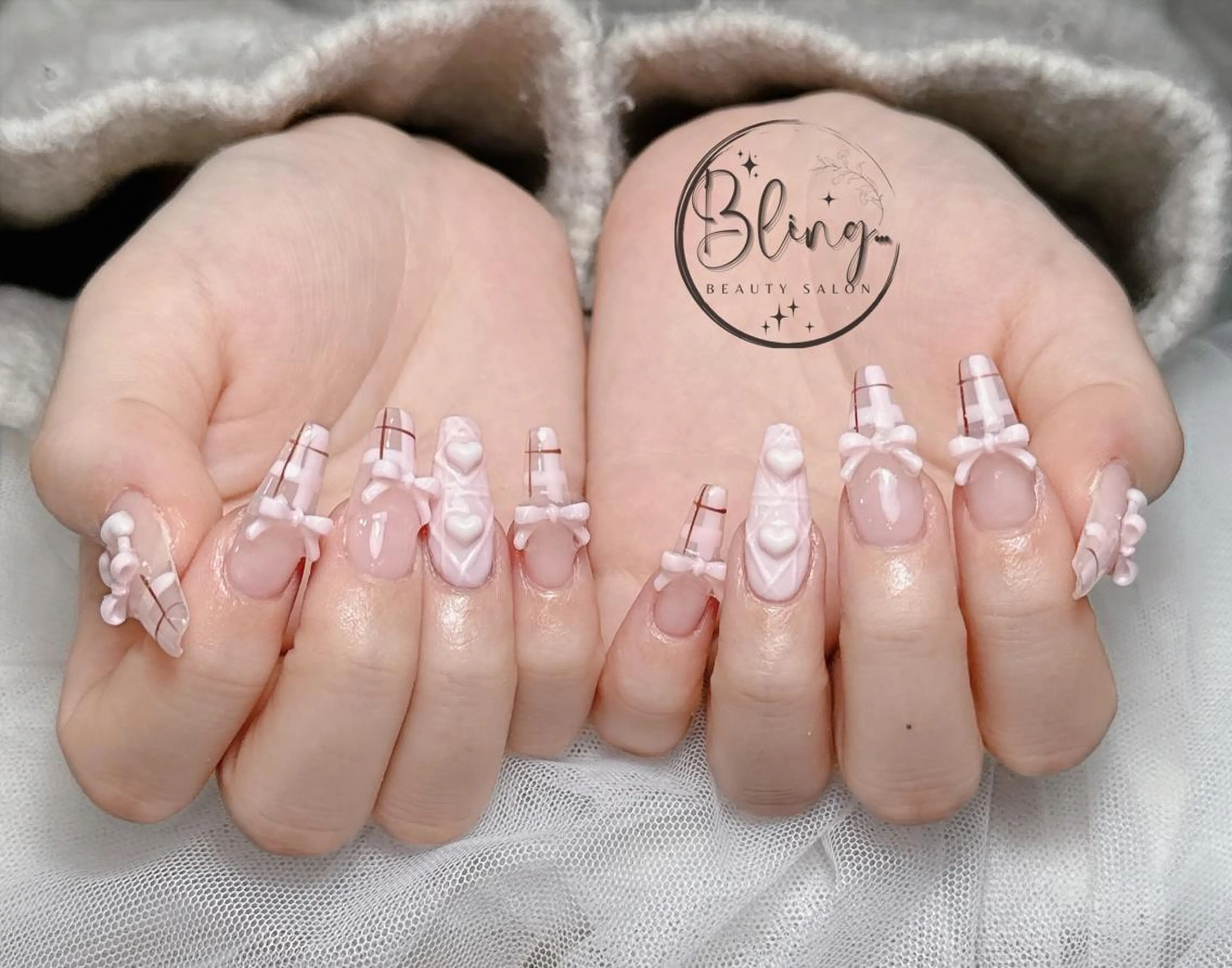 ロング 韓国風ヘア ハンドネイル Bling Salonのネイルデザイン