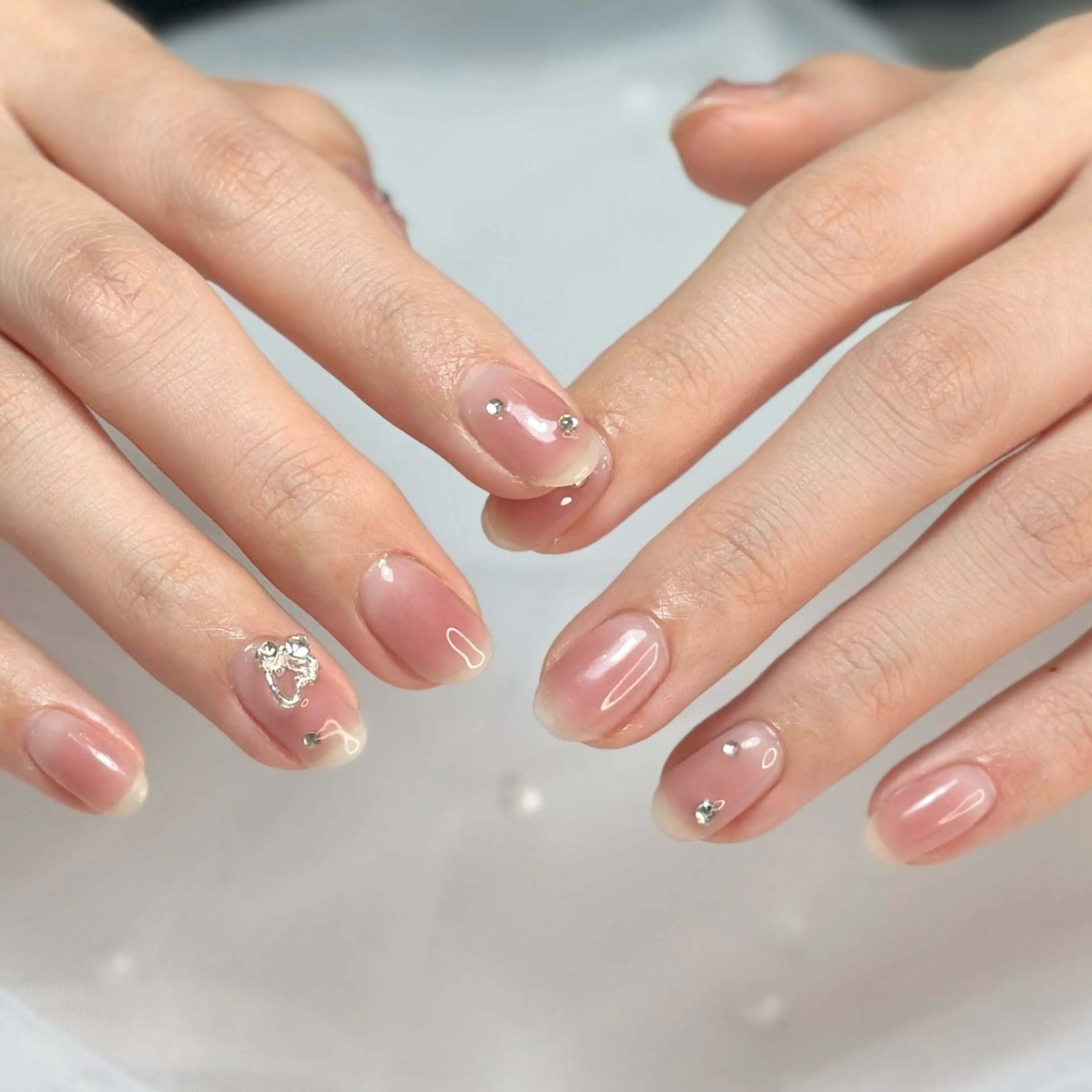 ネイル ストーンネイル HAIR&MAKE POSH 日暮里のネイルデザイン