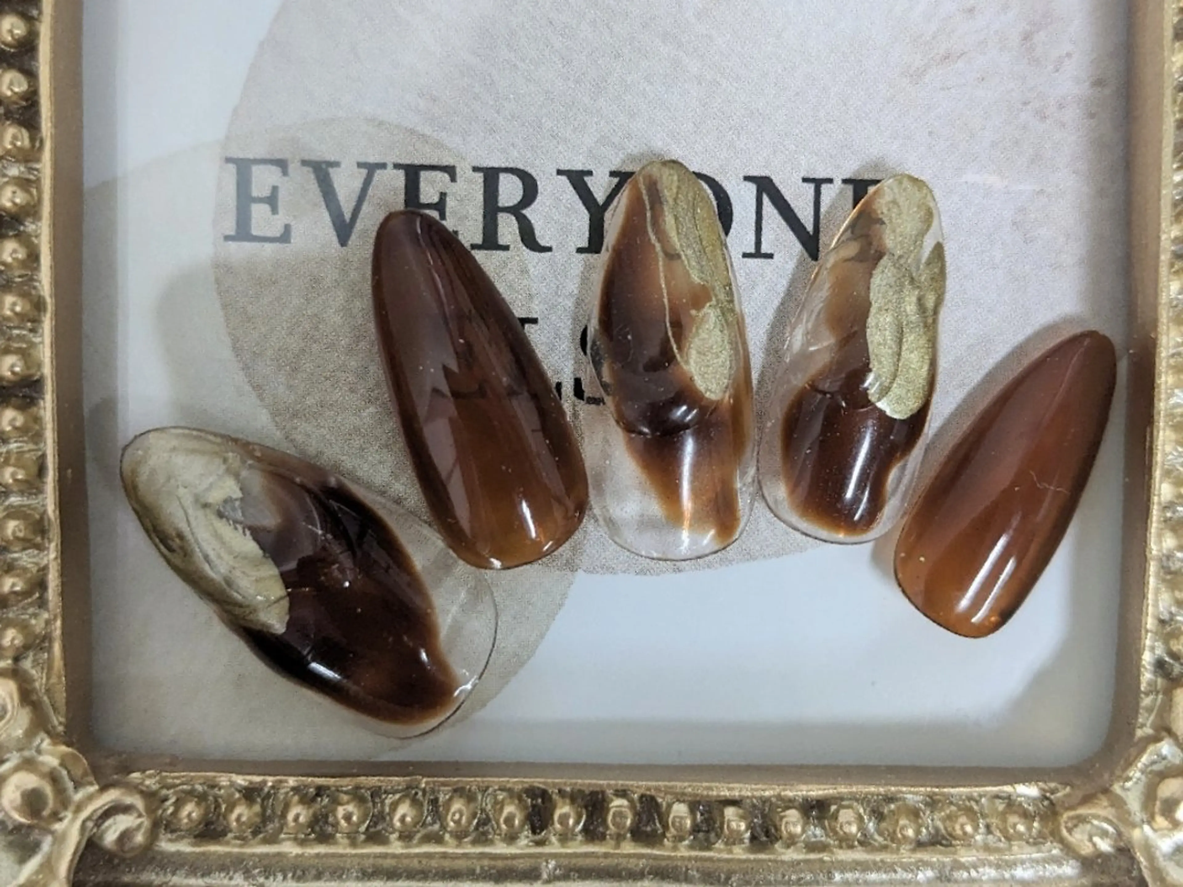 ネイル ニュアンスネイル ぷっくりネイル sanjo 🧸yuki🤎のネイルデザイン