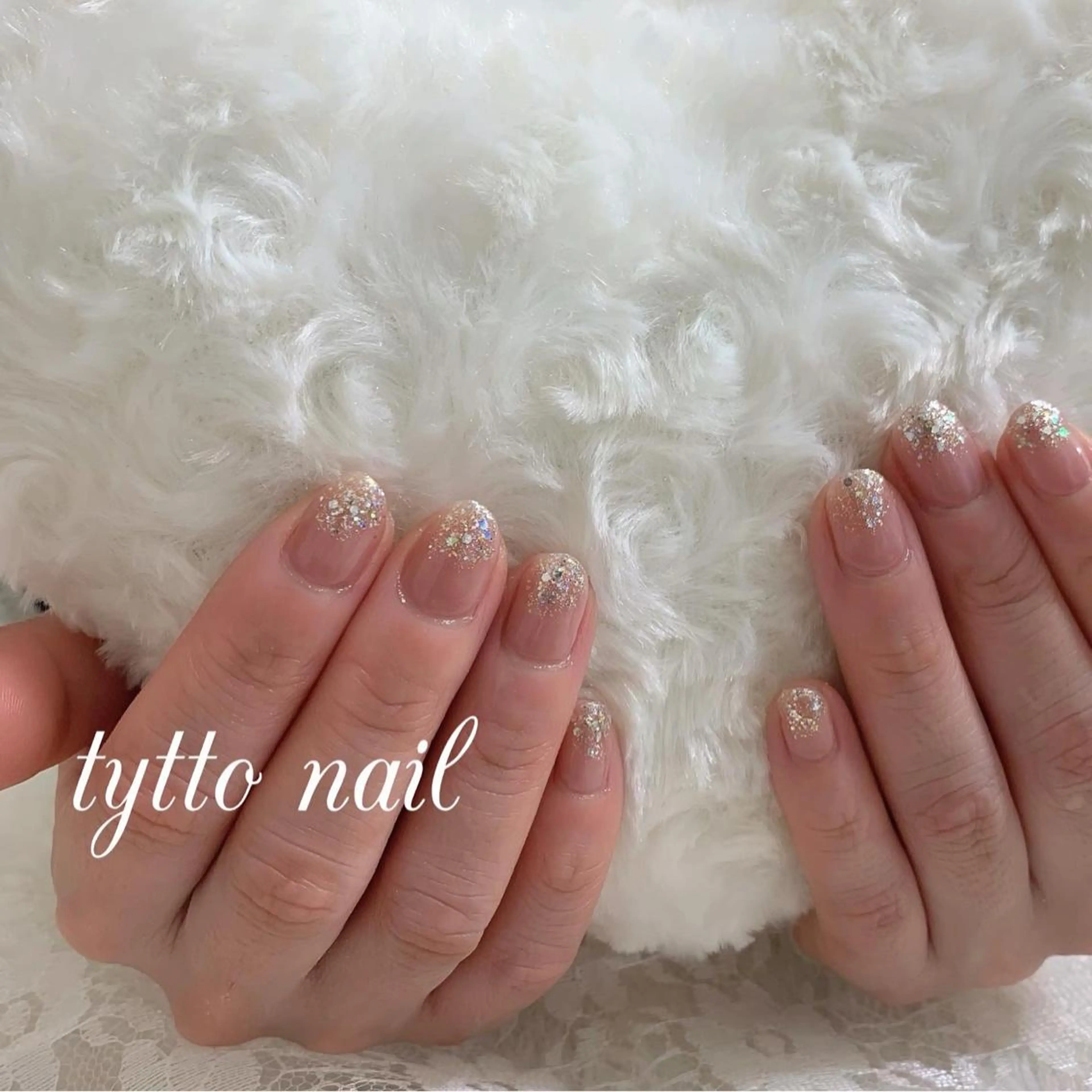 ネイル グラデーション ホログラムネイル ラメ(グリッター) ラメグラデーション オフィスネイル ハンドネイル tytto nail ❤︎‪‪eri‪‪のネイルデザイン