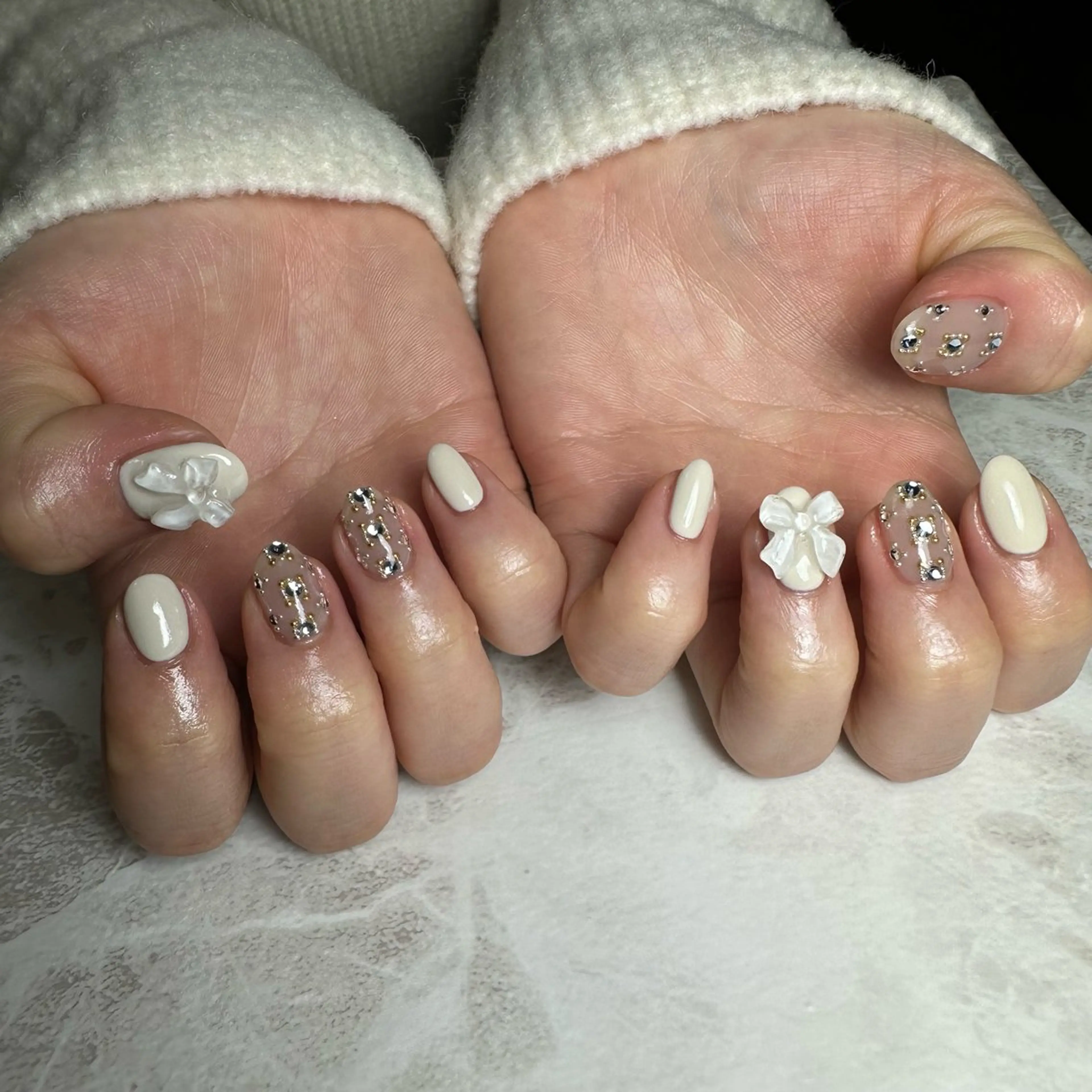 ネイル ハンドネイル 里見 麗のネイルデザイン