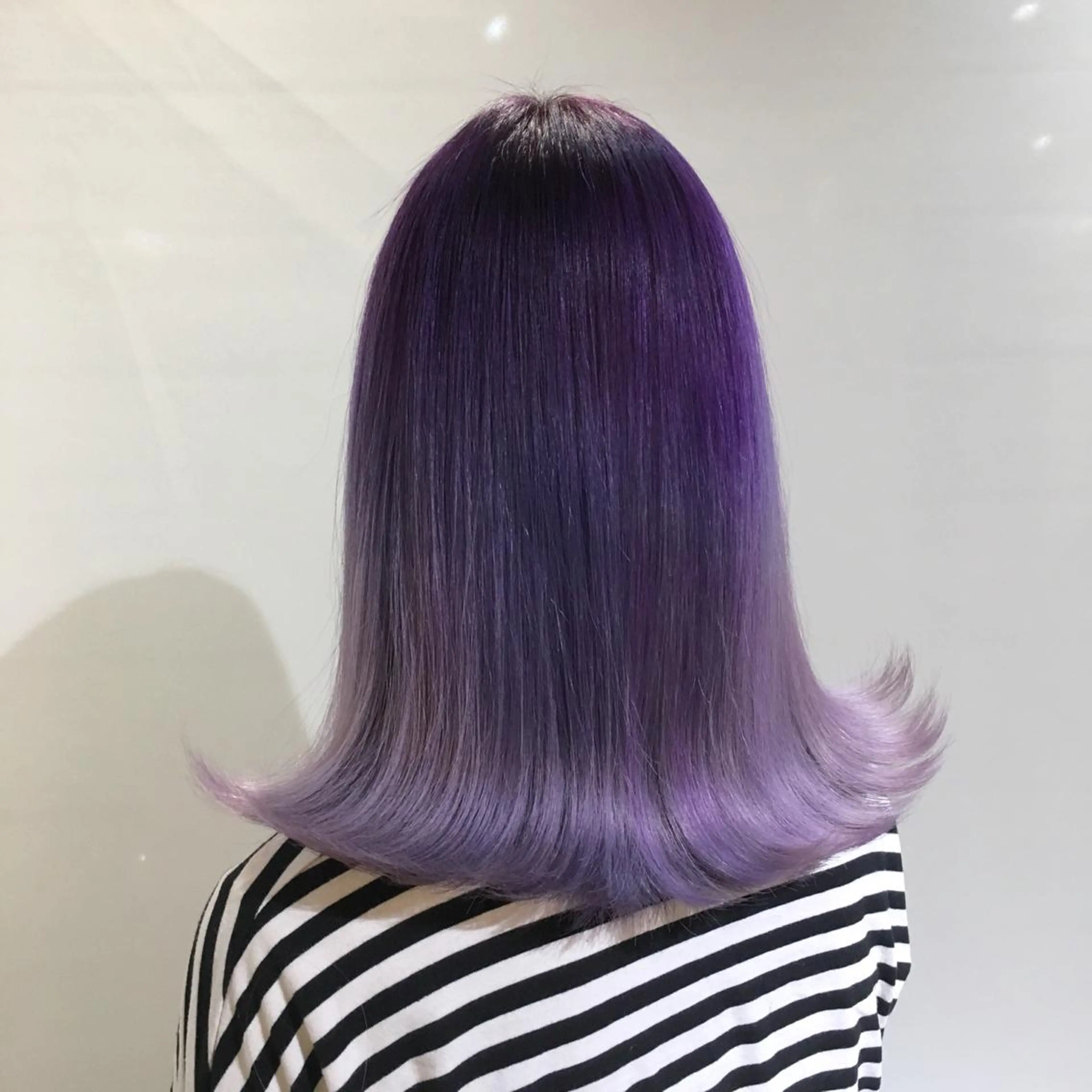 セミロング カラー ヘアアレンジ ブリーチ パープルカラー 柔らか垢抜けｶﾗｰと ｶｯﾄ🫧ASUKAのヘアスタイル