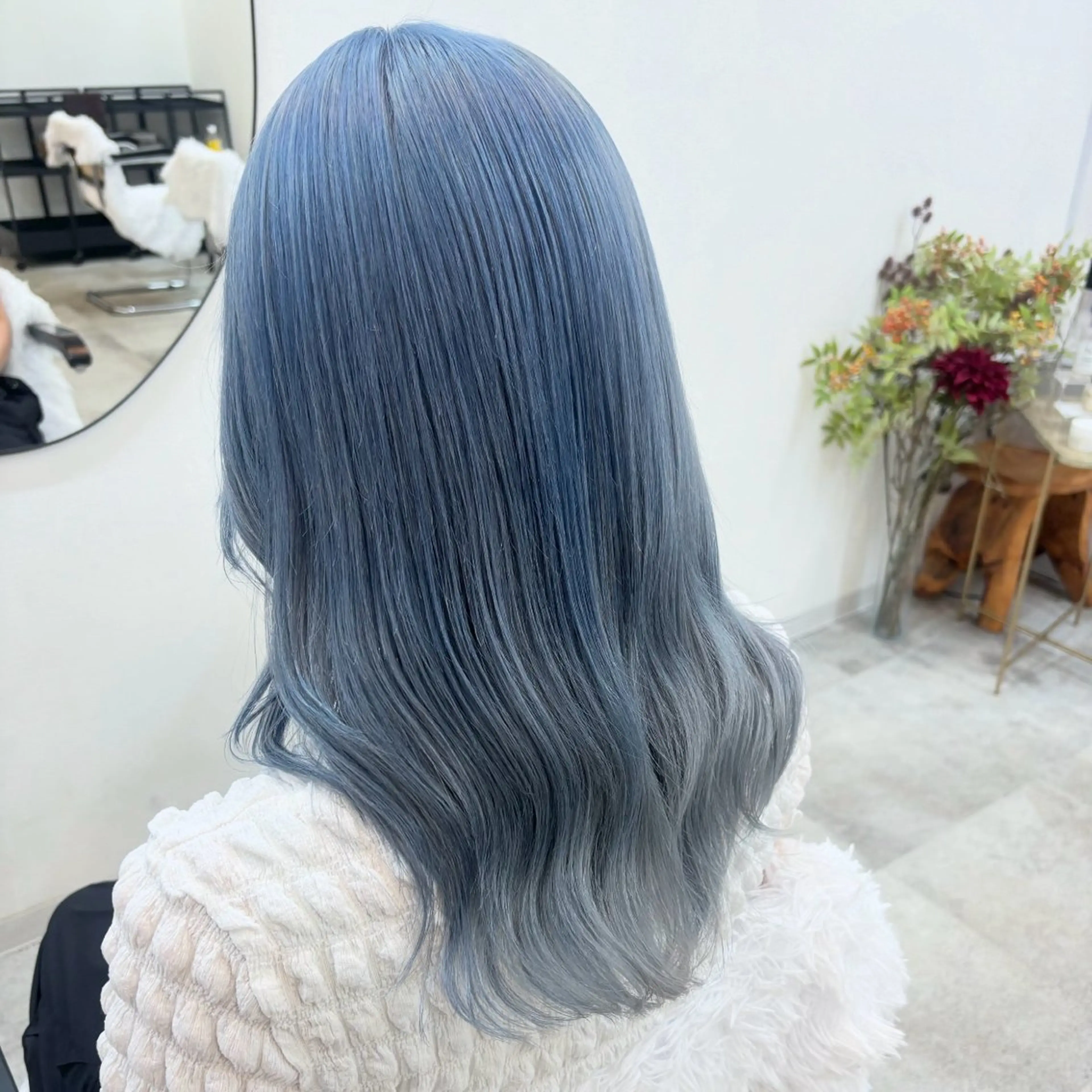 セミロング カラー ブルーカラー ヘアカラー トリートメント ヘアセット 渋谷🩶ハイトーン 🩶FUMUのヘアスタイル