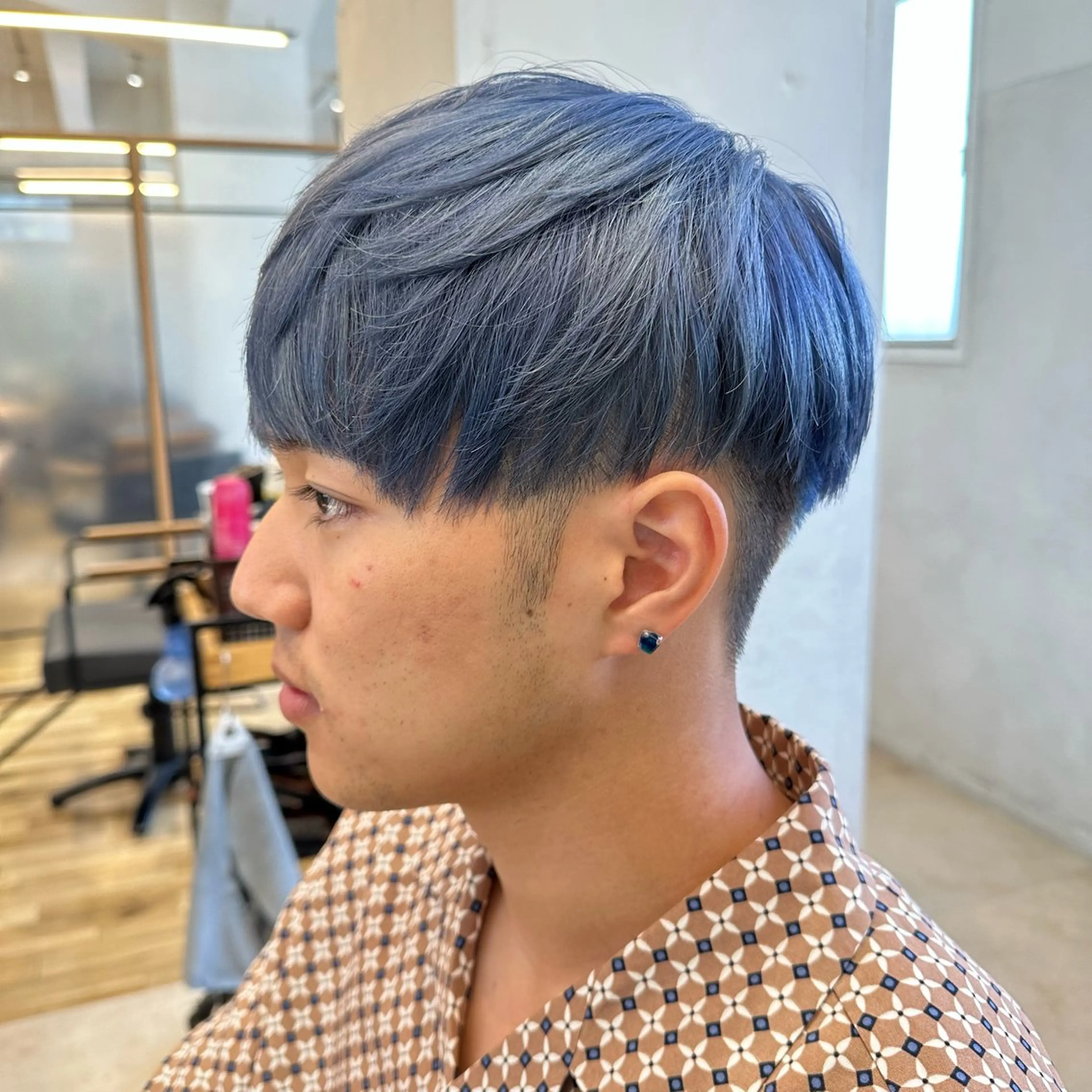 カラー メンズ メンズブリーチ ブリーチ ブルーカラー ヘアカラー Nao 【EIGHT札幌】のヘアスタイル