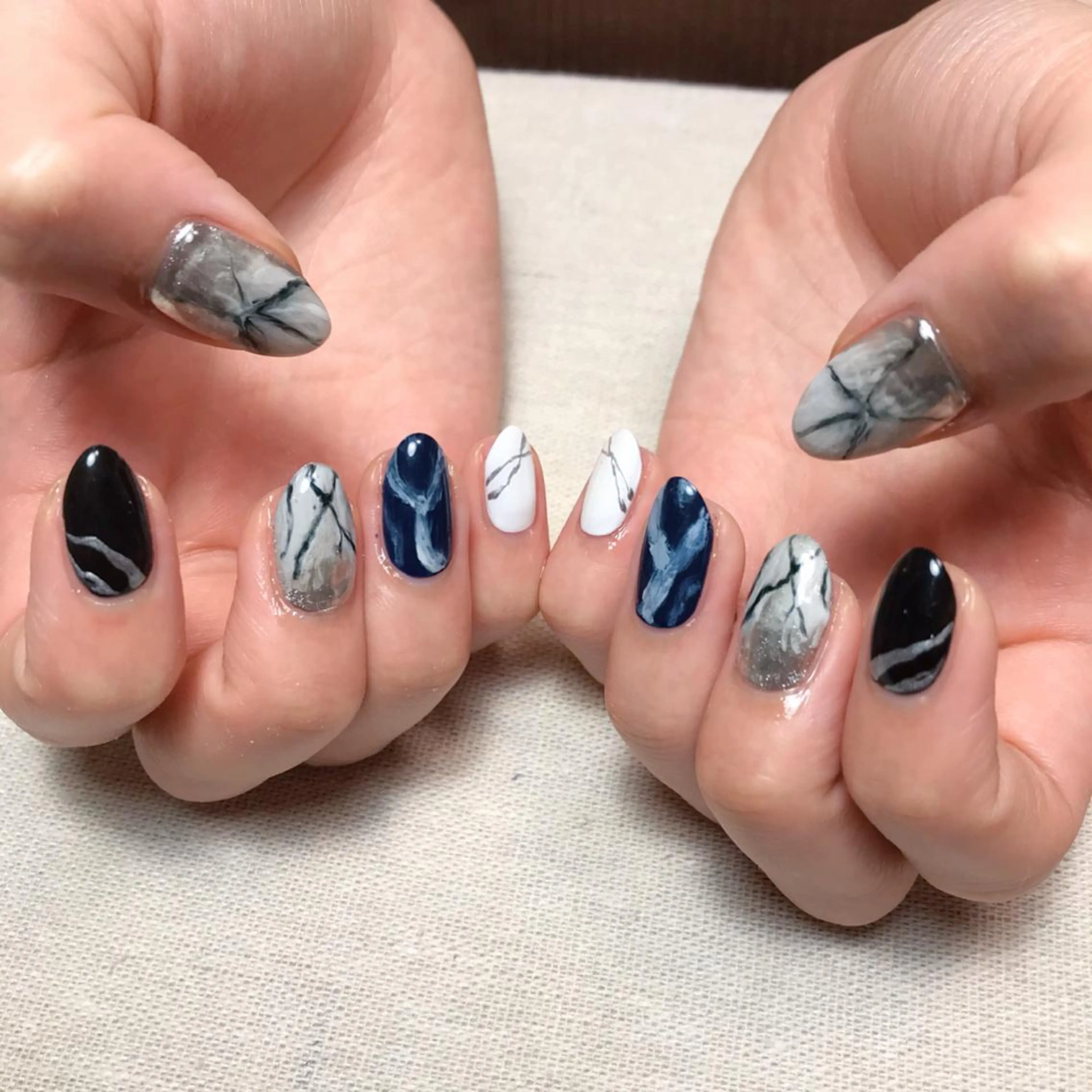 ネイル ハンドネイル 💅chainail _aiのネイルデザイン