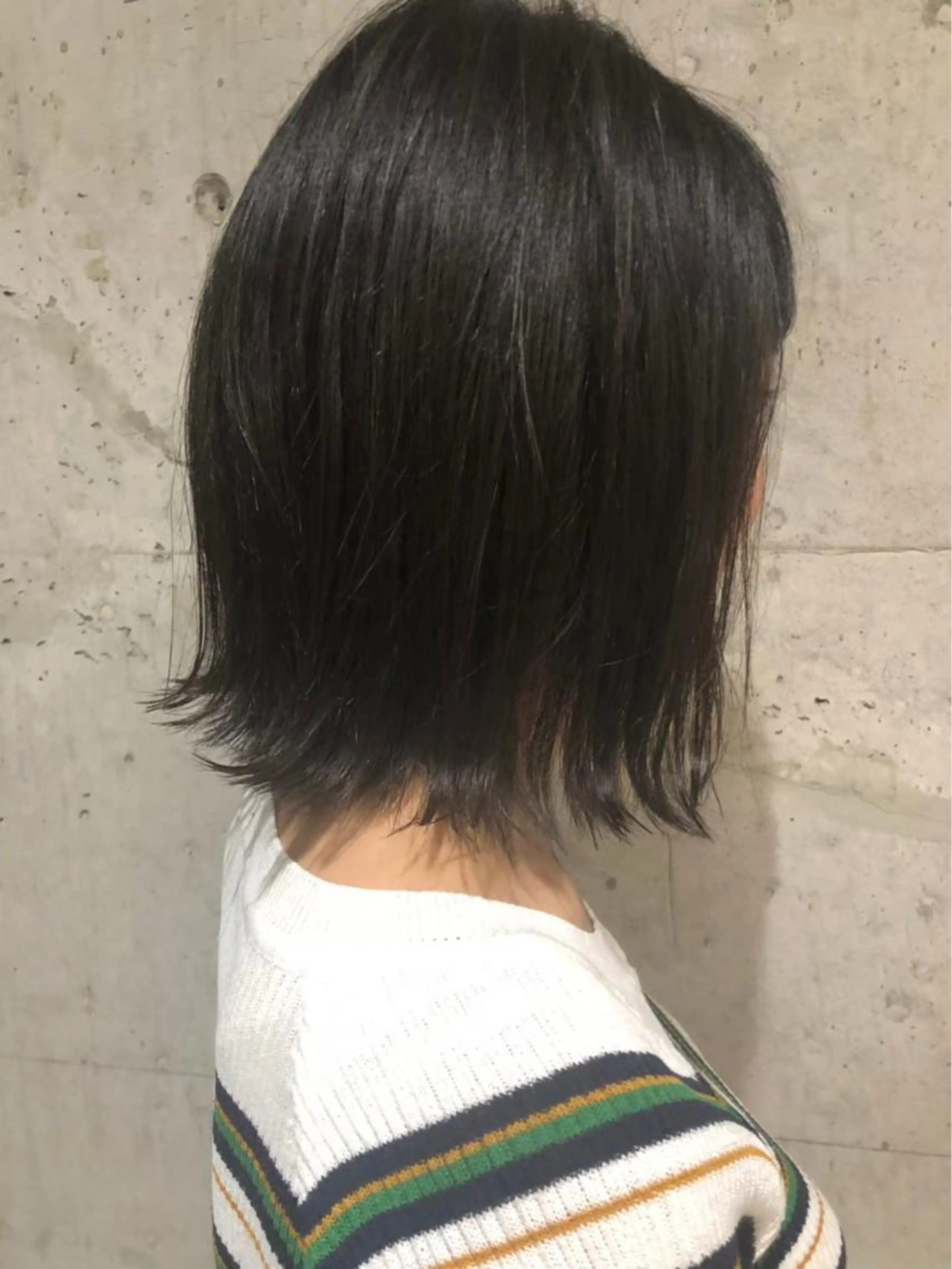 実習前の学生さんに人気💫【カット+アッシュブラックカラー+TR🏴】の写真