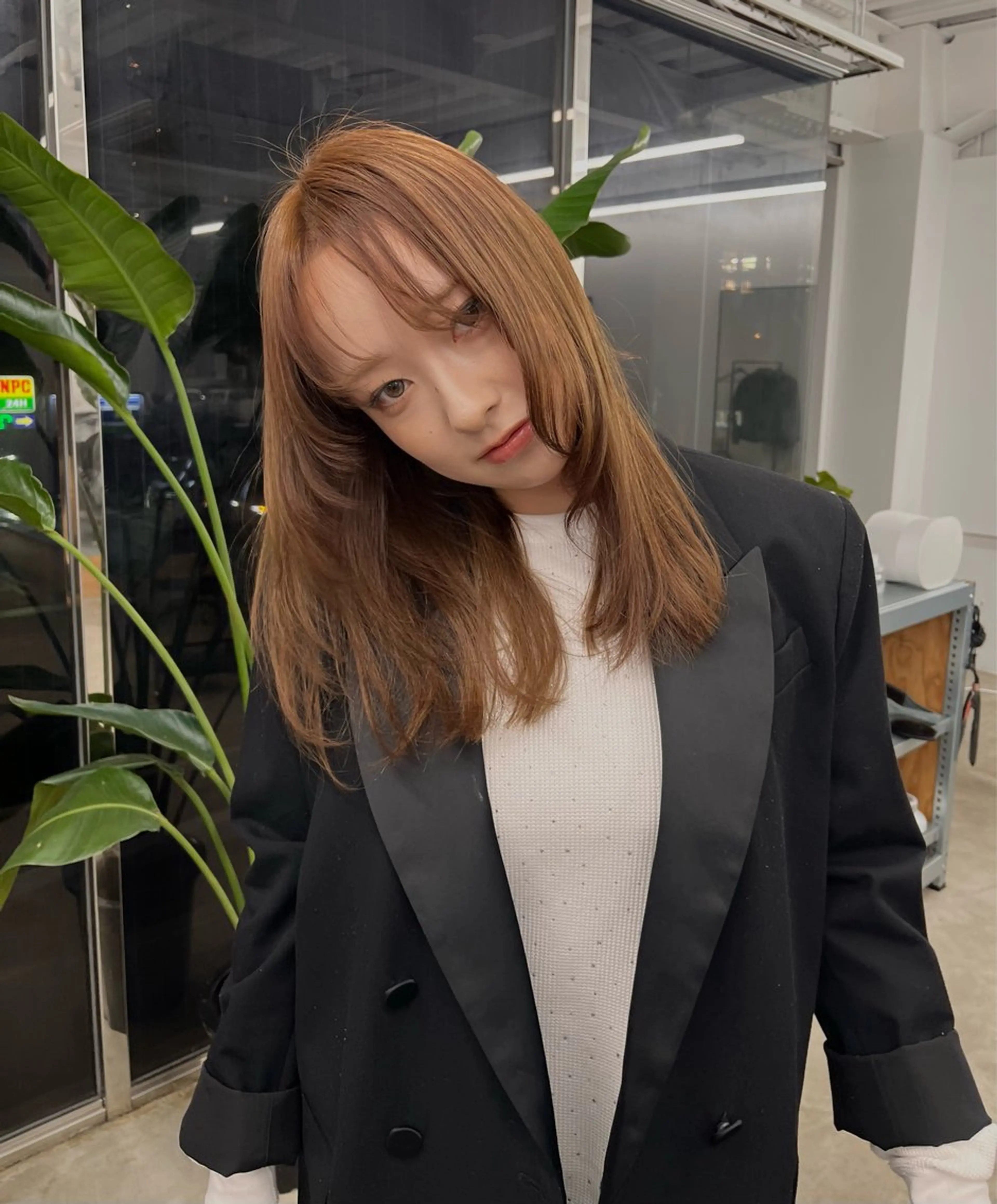 セミロング 酒井 美里のヘアスタイル