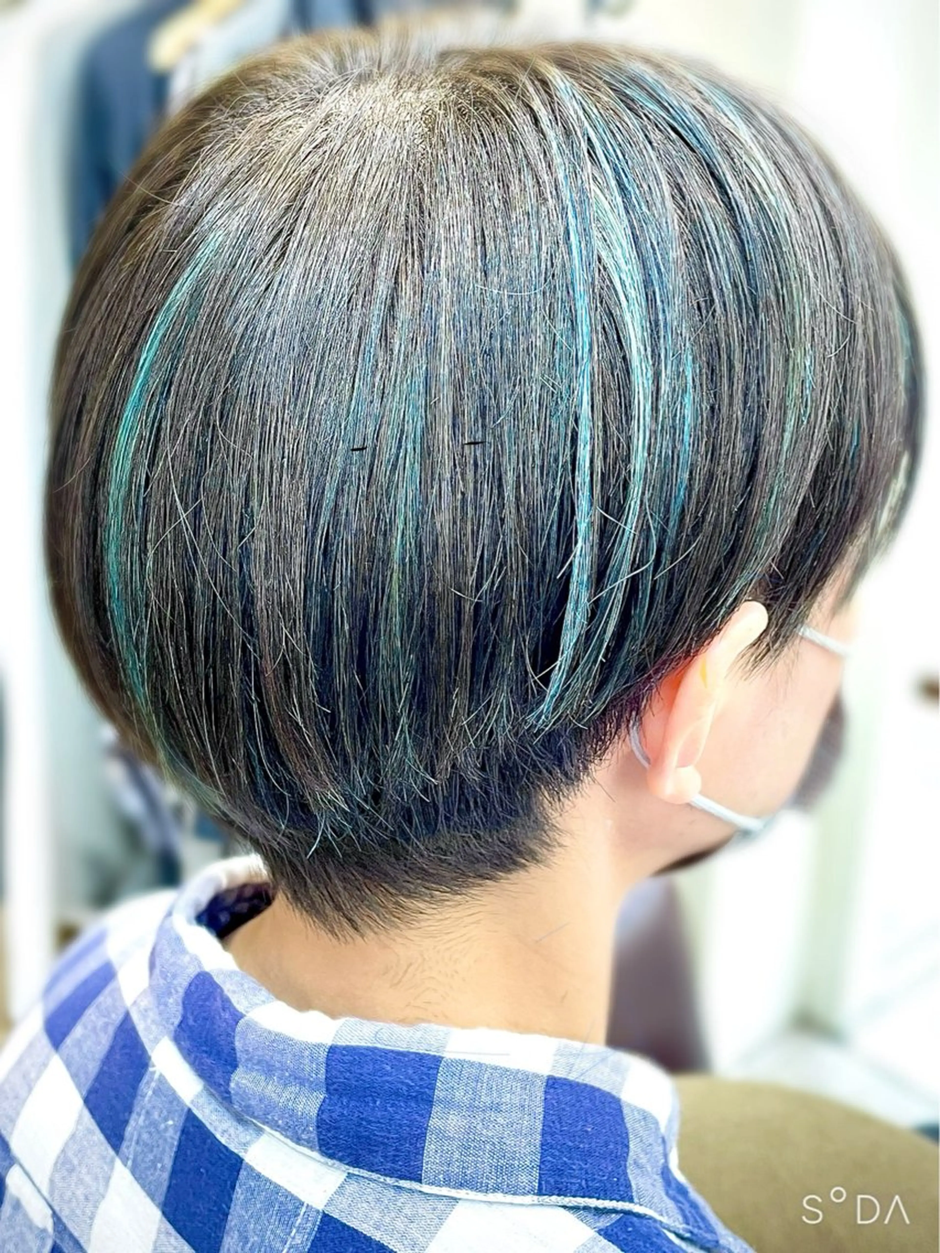 ショート カラー ブルーカラー ハイライトカラー ハイライト ヘアカラー リヴァベイリア所属・カラー/フリーランス 鈴木　亜紀子のヘアスタイル