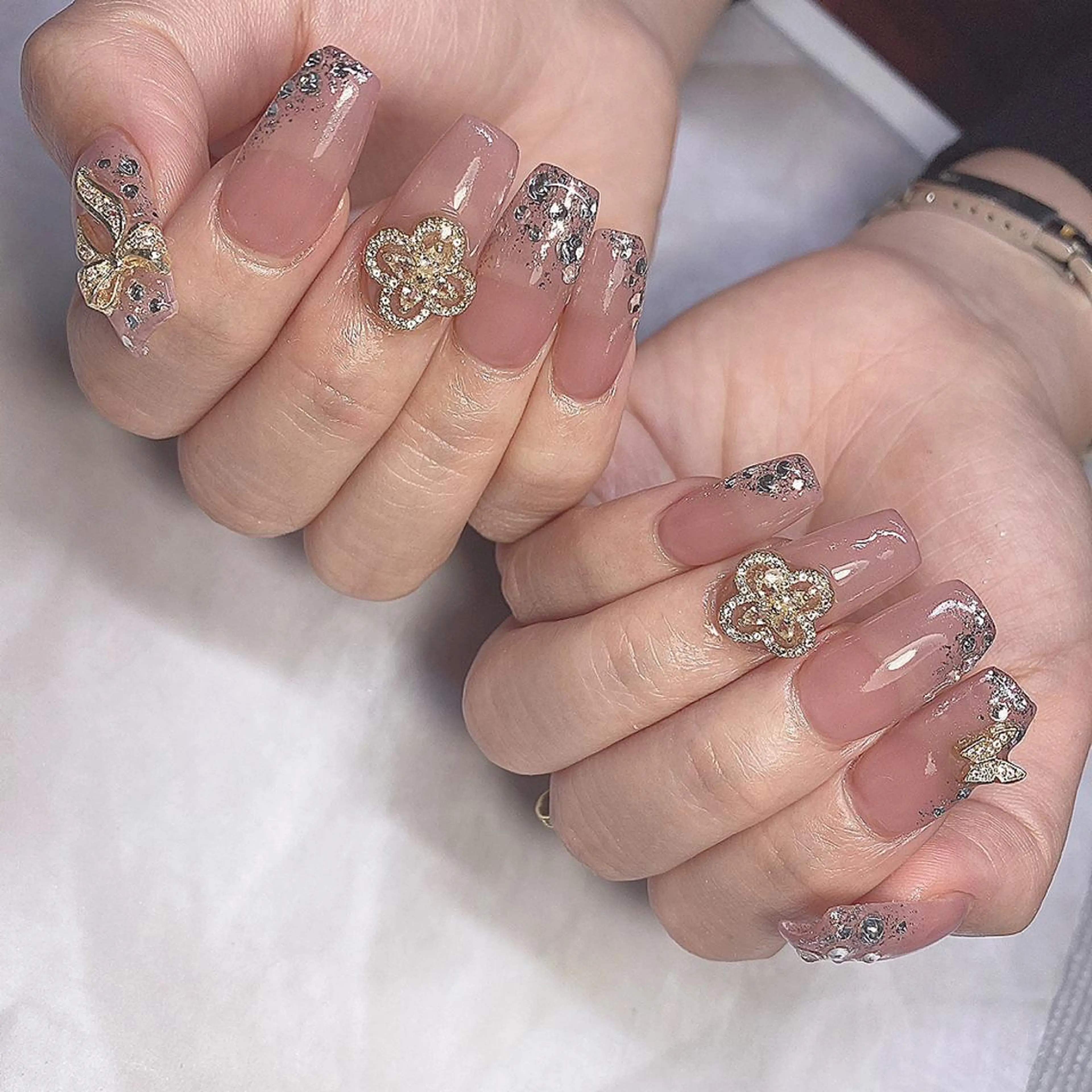 ネイル ワンホンネイル RiLion💗 Risa🦋💜のネイルデザイン